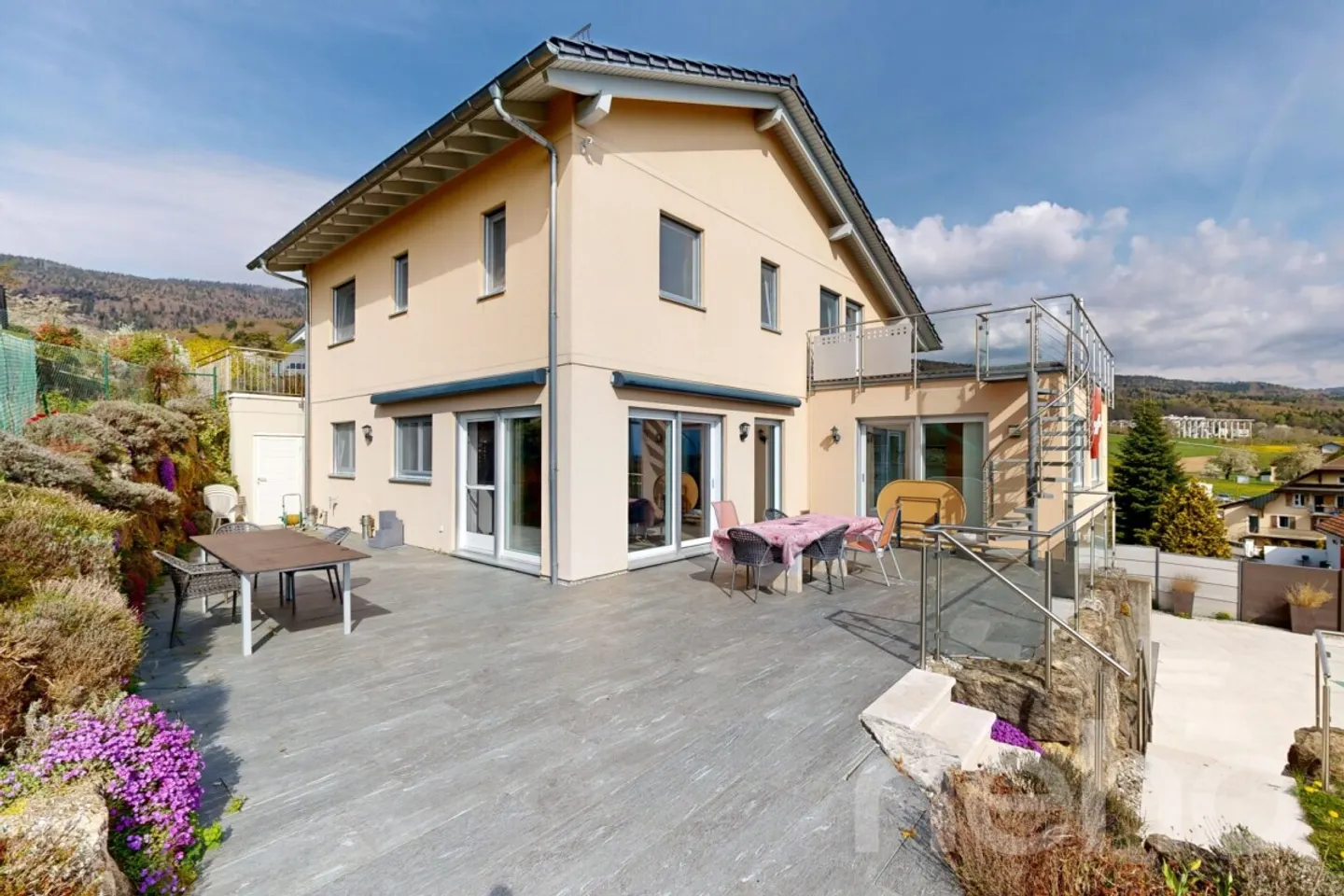 Casa passiva con piscina e studio - Foto 5 di 12