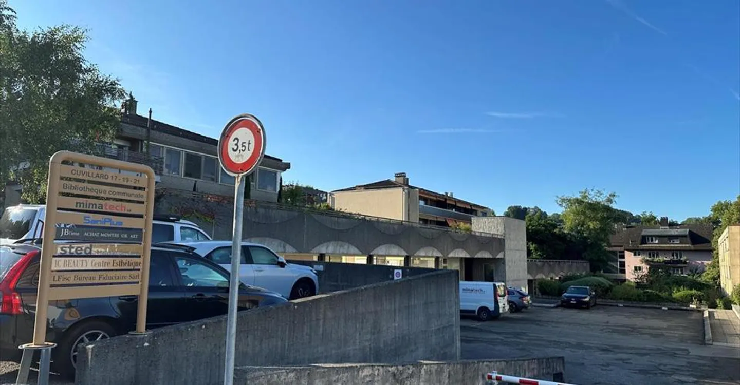 Mischgenutztes Gebäude mieten - Foto 2 von 10