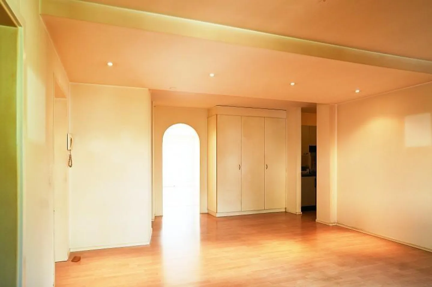 Appartement loft de 6 1/2 pièces au 1er étage dans un emplacement central - Photo 10 sur 27