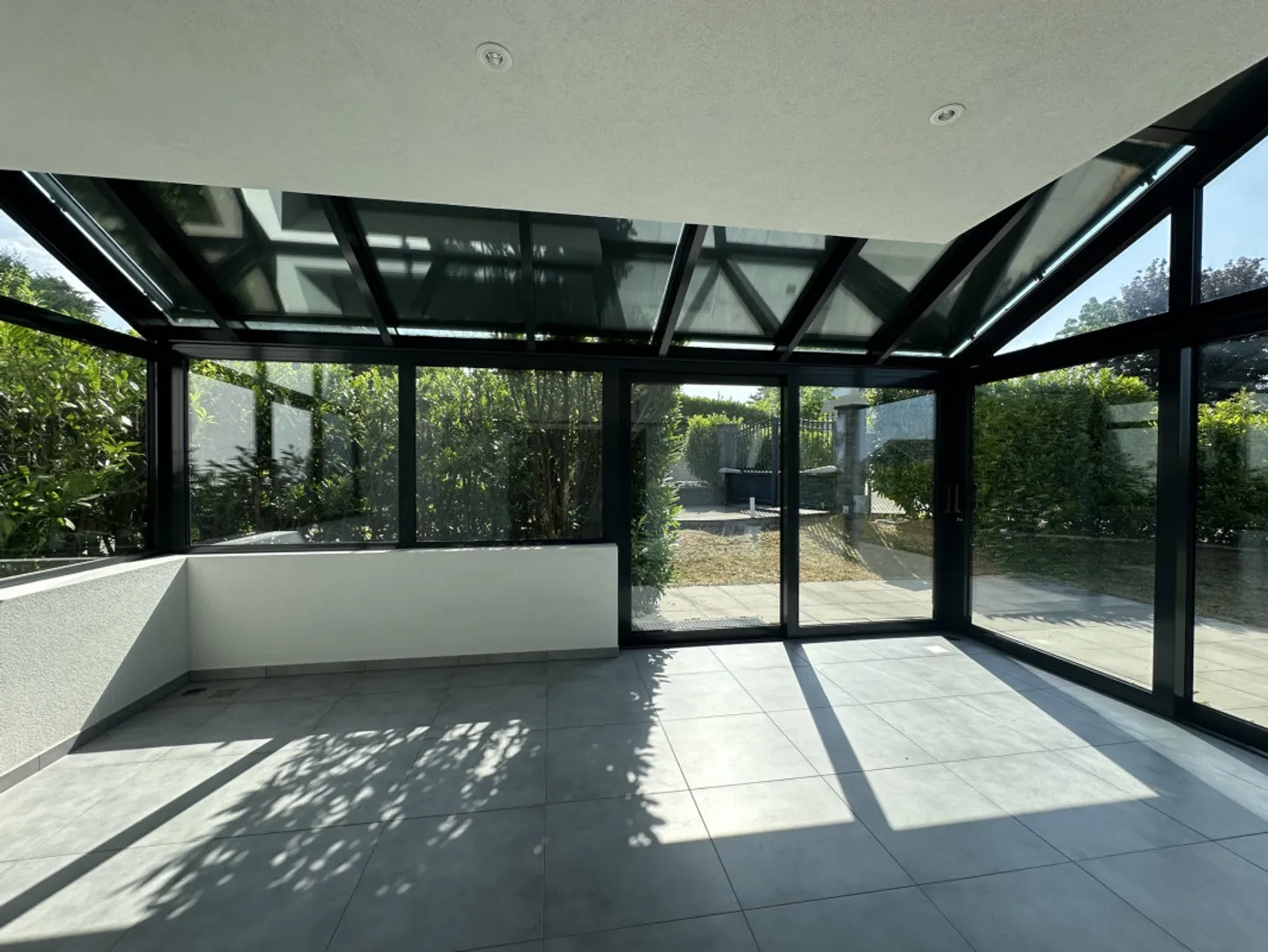 Moderne Villa mit Seeblick - Foto 5 von 13