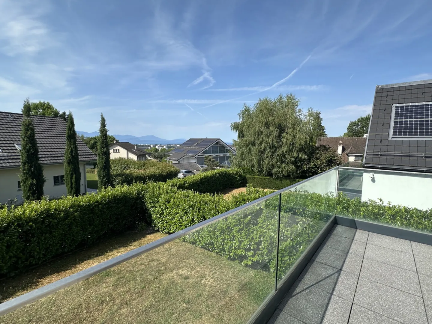 Moderne Villa mit Seeblick - Foto 9 von 13
