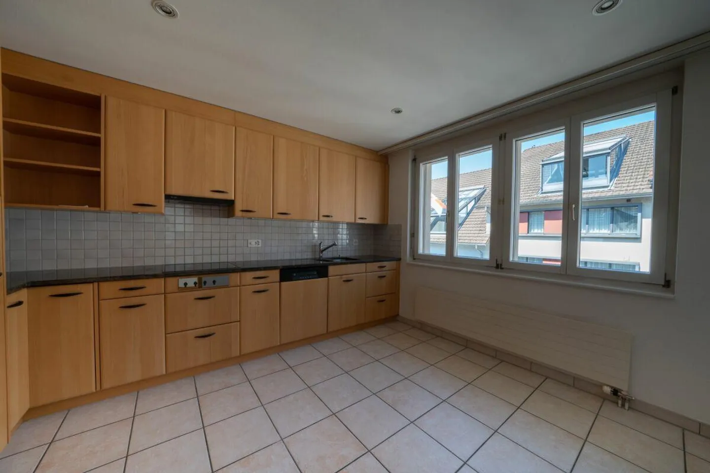 6.5-Zimmer-Maisonette-Wohnung mit 210m²  Wohnfläche - Foto 7 von 18
