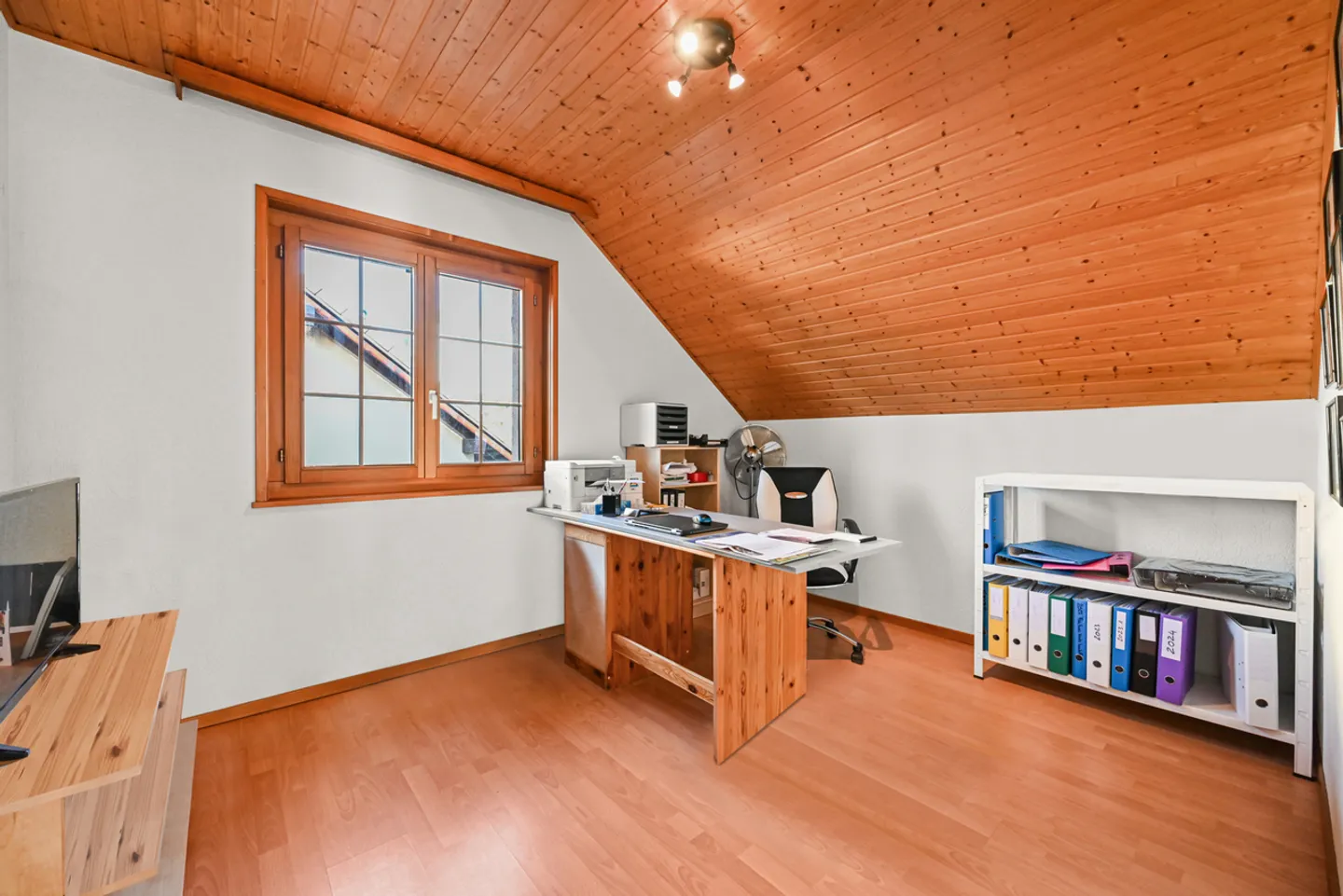MONTREUX - DOUBLE VILLA, QUIET AREA - Photo 9 of 13
