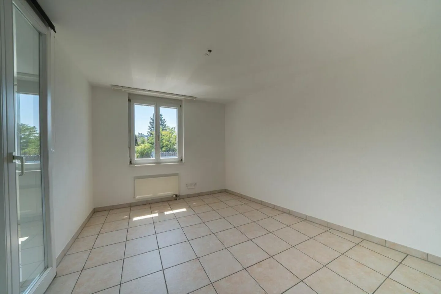 6.5-Zimmer-Maisonette-Wohnung mit 210m²  Wohnfläche - Foto 12 von 18