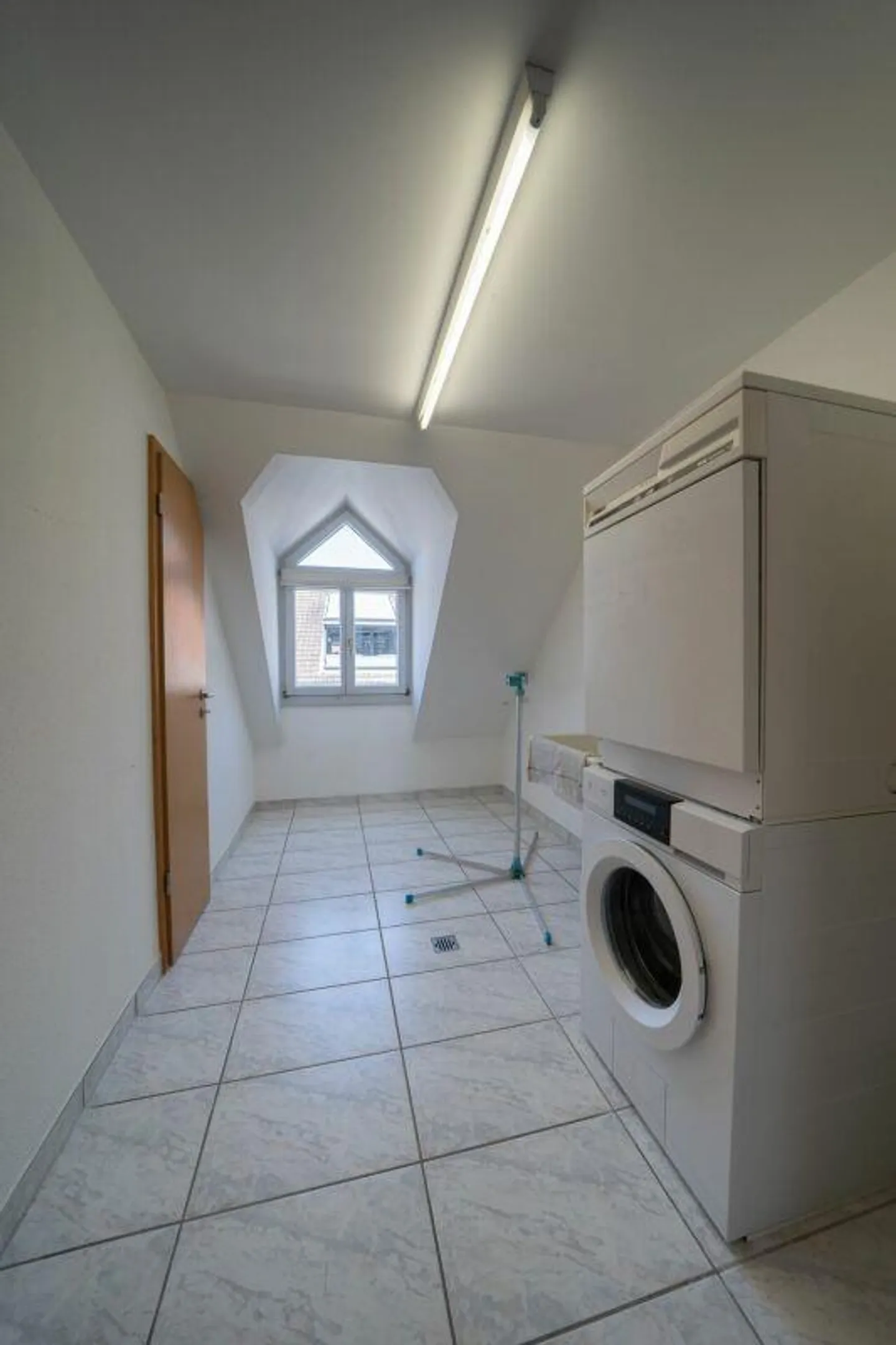 6.5-Zimmer-Maisonette-Wohnung mit 210m²  Wohnfläche - Foto 13 von 18