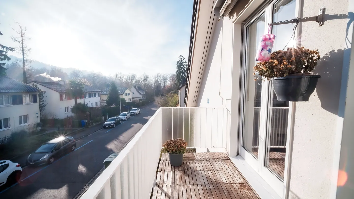 Attique moderne de 4 pièces à Riehen - Photo 1 sur 13