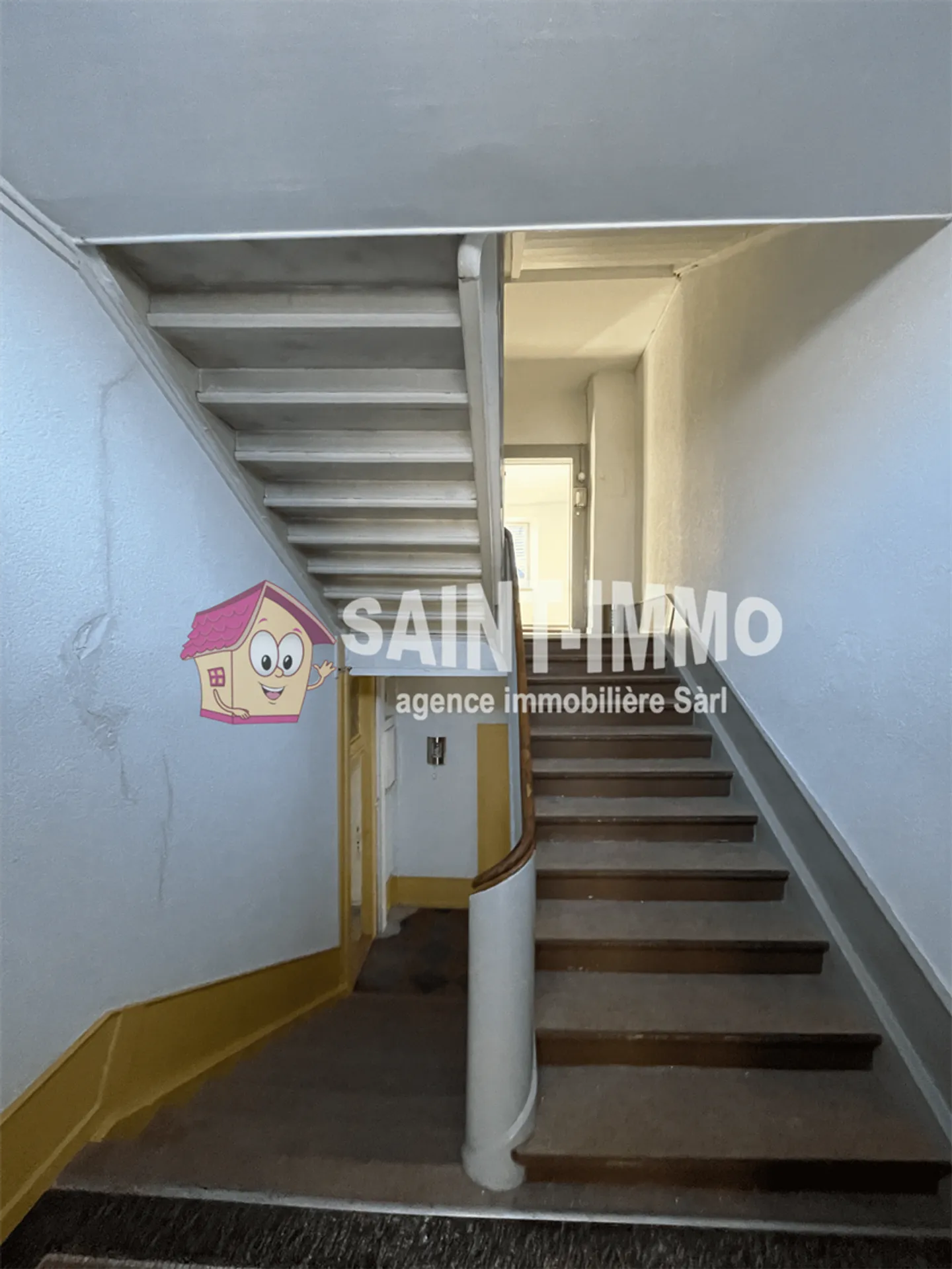 Edificio residenziale - Foto 3 di 17