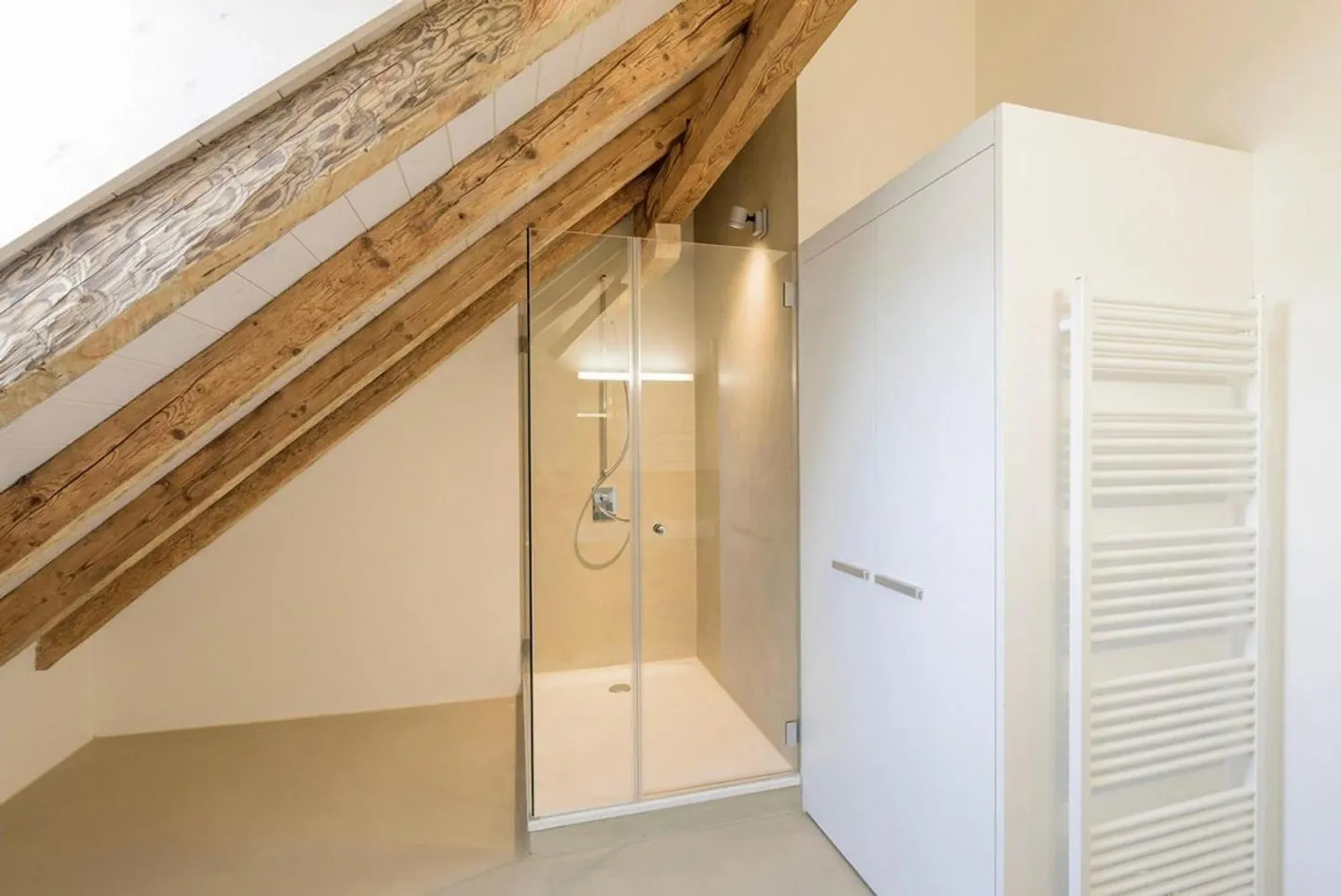 Unique 3.5-room attic loft apartment with charm - New tenant wanted from 01.07.2026 - Photo 4 of 6