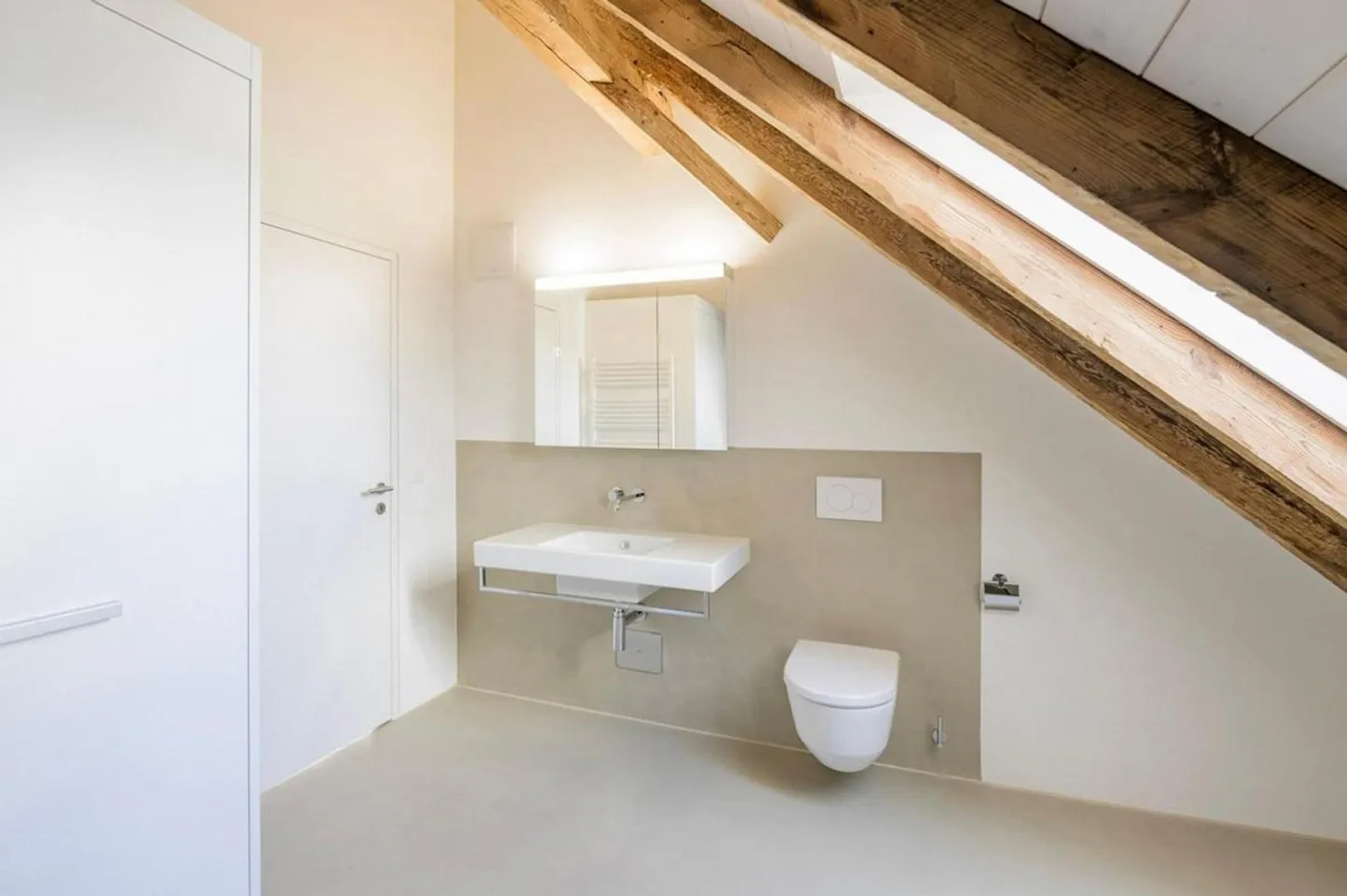 Unique 3.5-room attic loft apartment with charm - New tenant wanted from 01.07.2026 - Photo 5 of 6