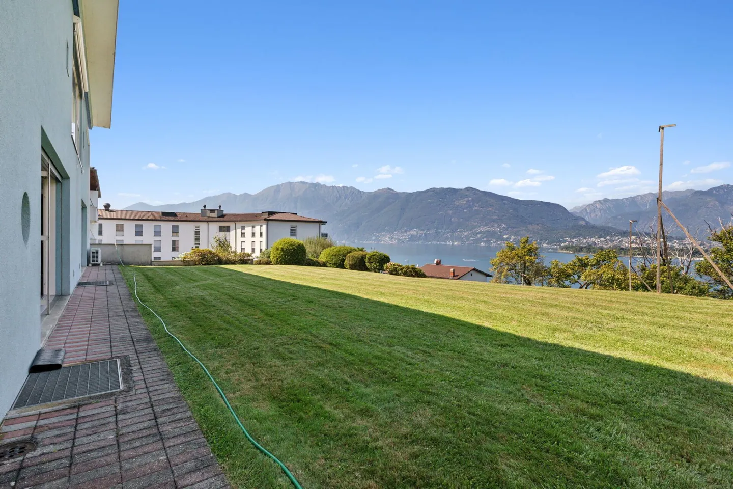 Terreno edificabile con vista lago non ostacolata - Foto 5 di 5