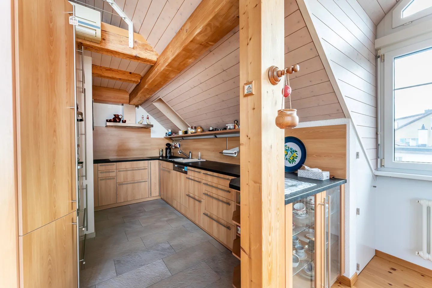 Wohnen unterm Dach – stilvoll, hell, einzigartig - Foto 3 von 12