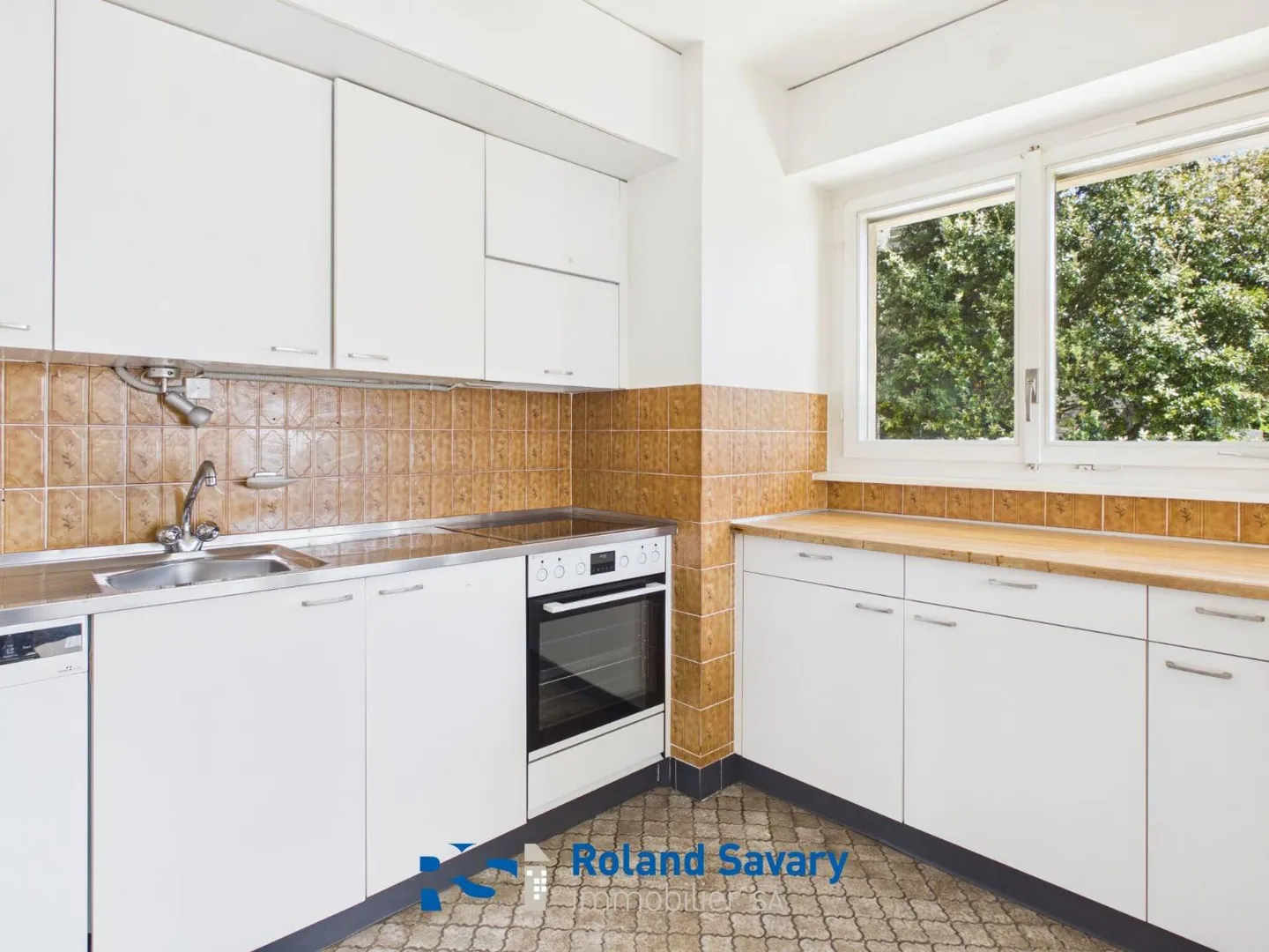 2.5 Room Apartment - Photo 4 of 9