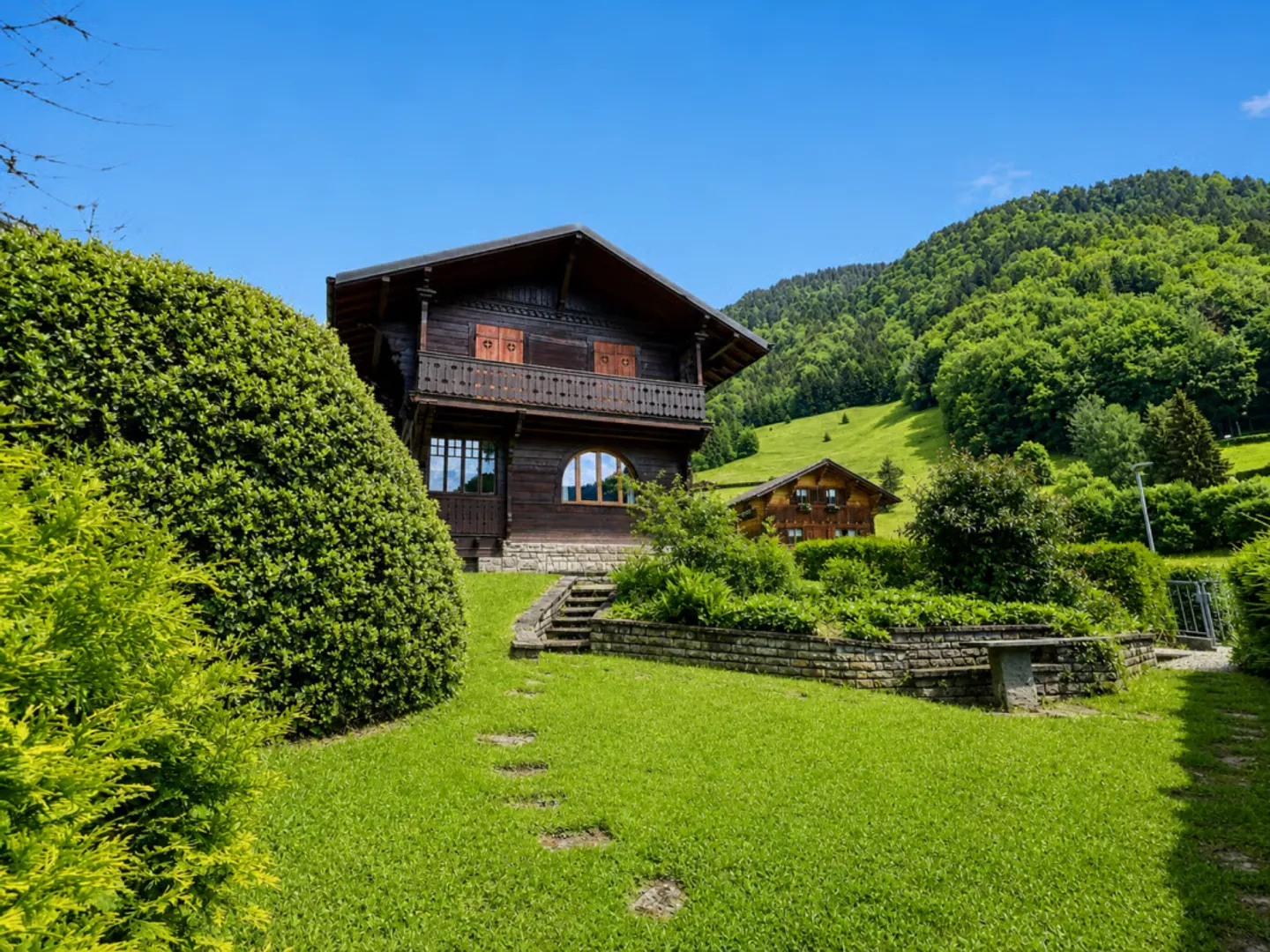 Chalet mit großem Potenzial, Les Avants - Photo 1 of 19