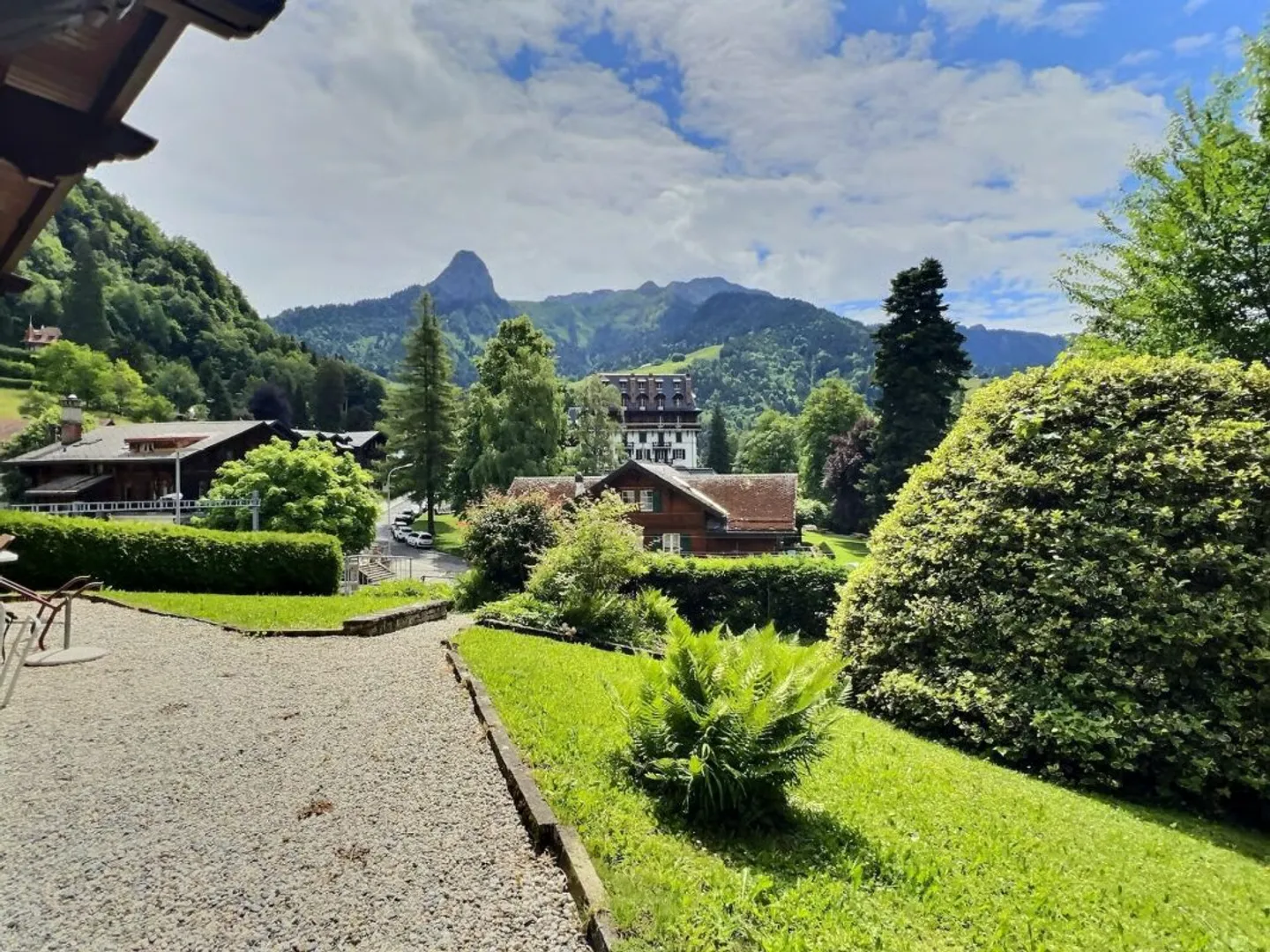 Chalet mit großem Potenzial, Les Avants - Photo 2 of 19