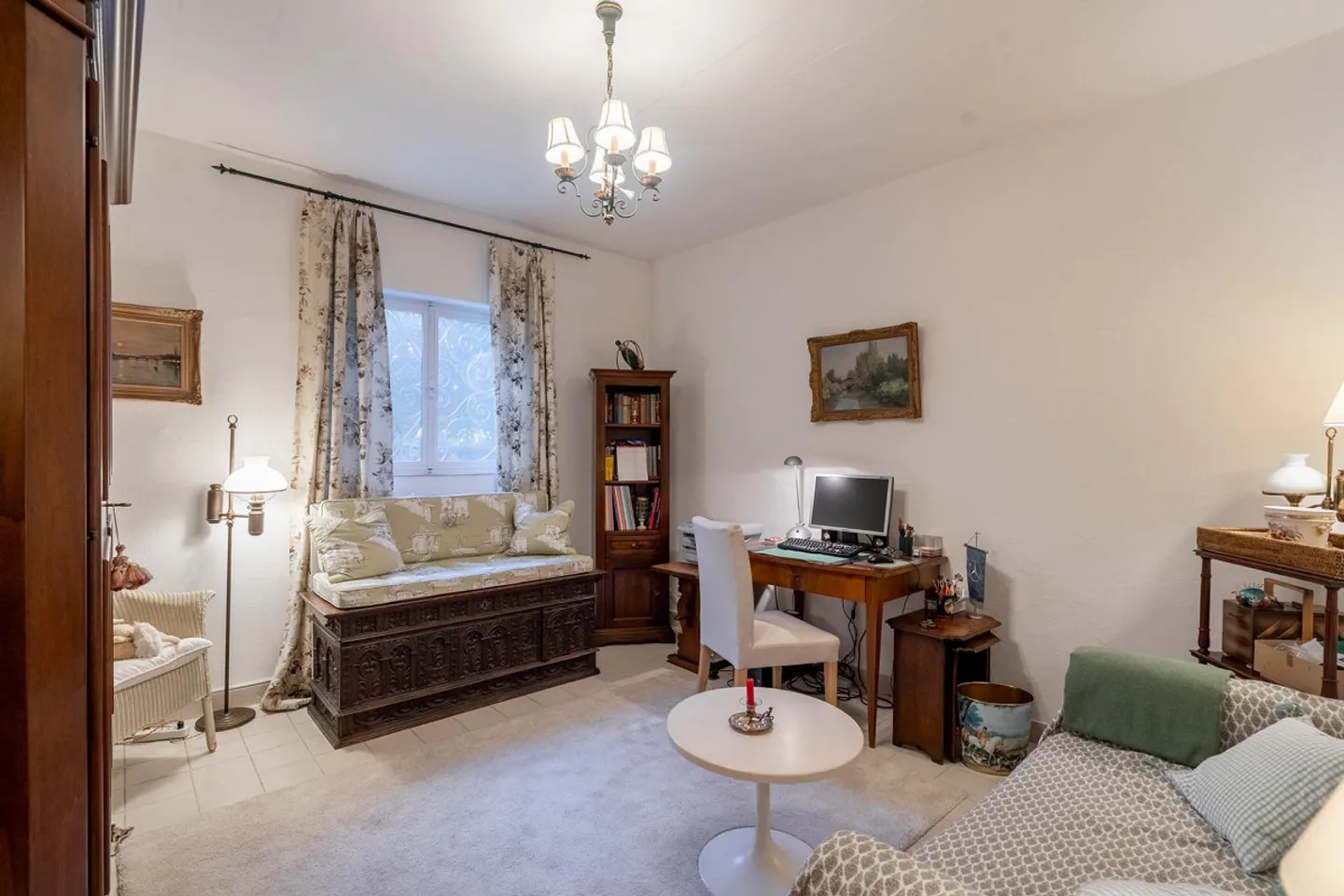 VILLA JUMELÉE MÉDITERRANÉENNE DANS UN CONTEXTE RÉSIDENTIEL AVEC VUE SUR LE LAC - Photo 11 sur 13