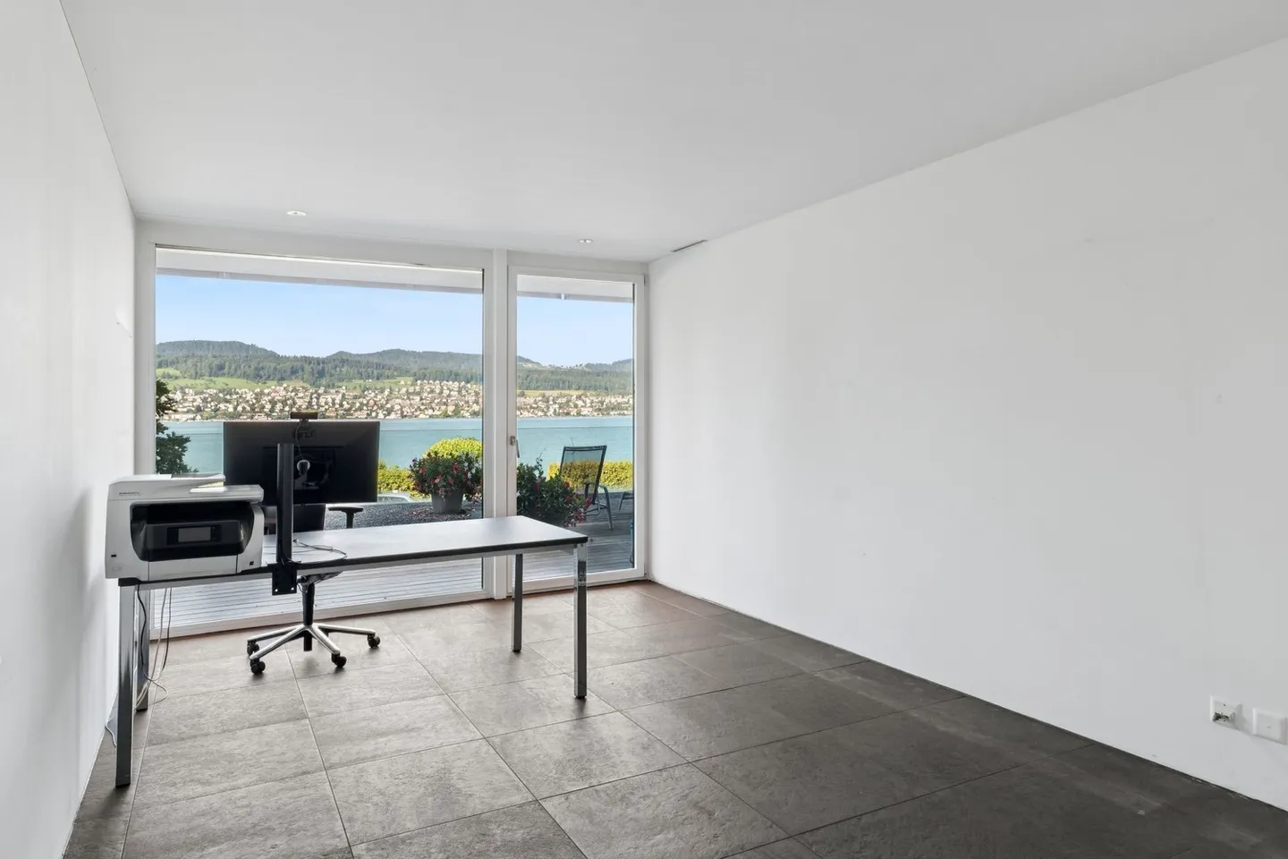 Appartement spacieux avec grande terrasse et vue imprenable sur le lac à Herrliberg - Photo 7 sur 9