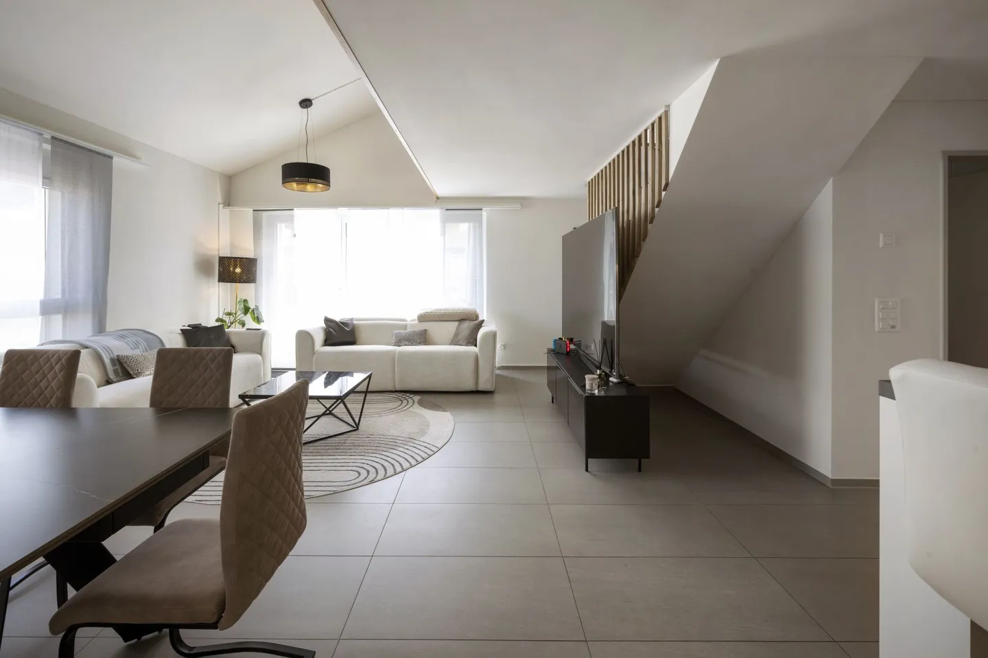 Modern 5-room maisonette apartment in Künten - Photo 1 of 11