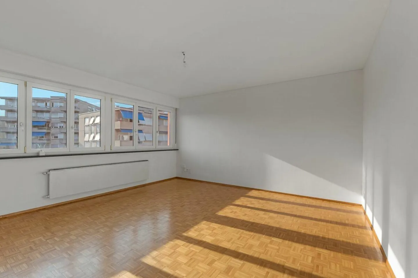 Appartamento luminoso 2.5 locali - Foto 5 di 10