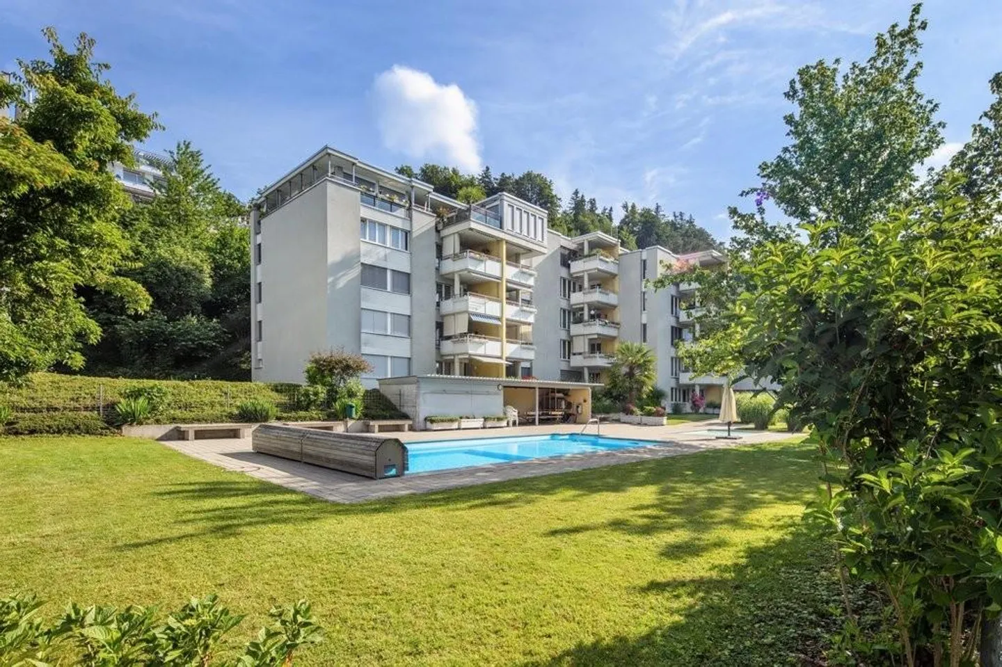 Appartamento 4.5 stanze nel contesto più bello - Foto 1 di 9