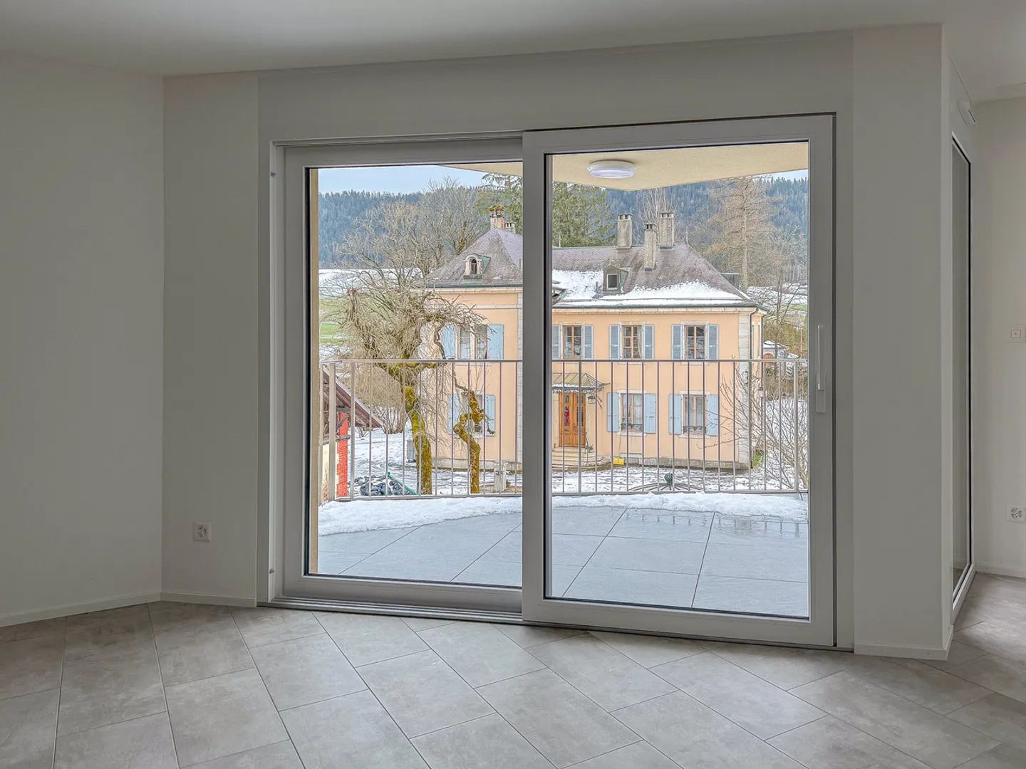 Nuovo attico di 4,5 stanze di 123 m2 - terrazza di 120 m2 - Foto 9 di 14