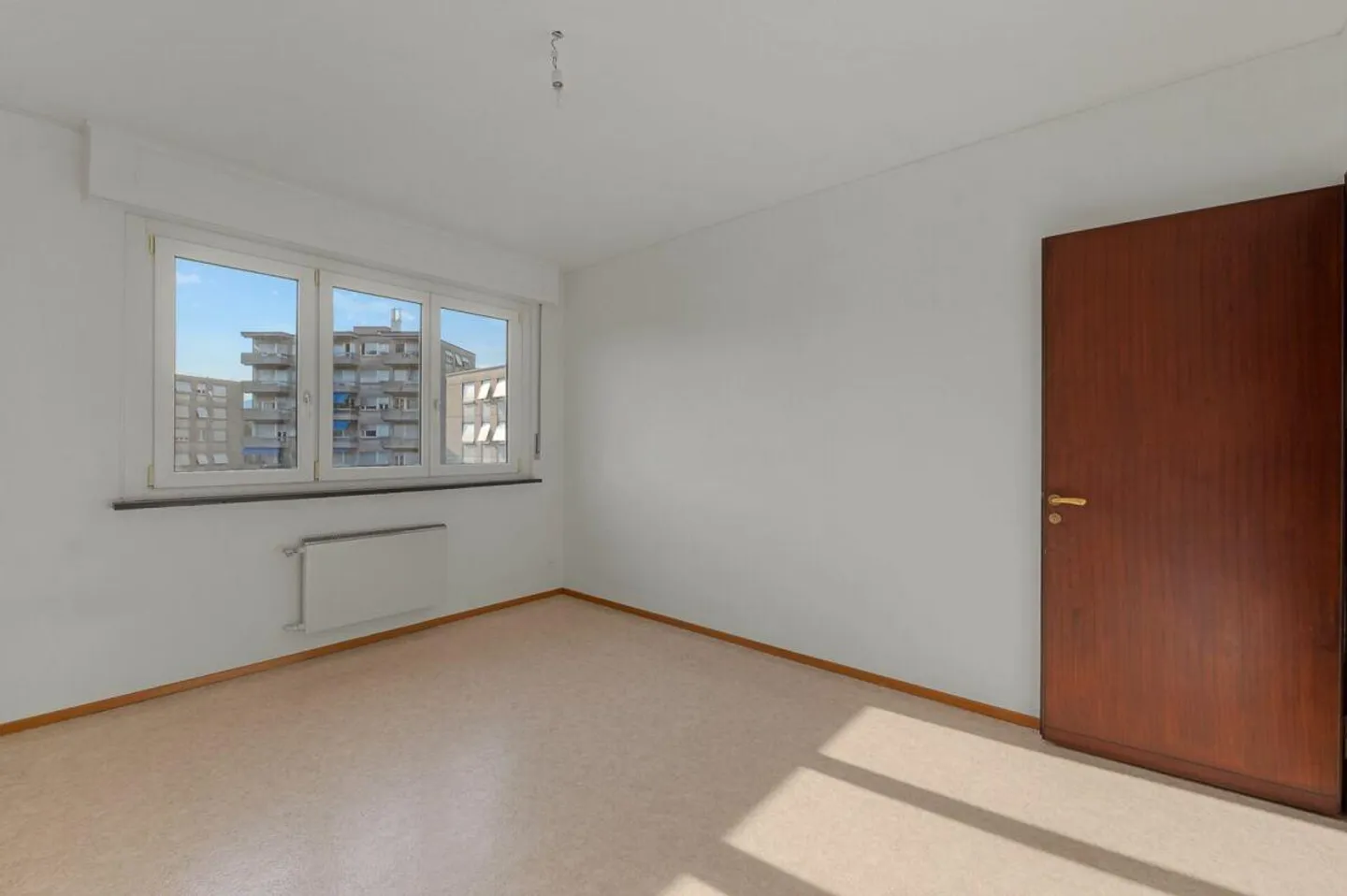 Appartamento luminoso 2.5 locali - Foto 8 di 10