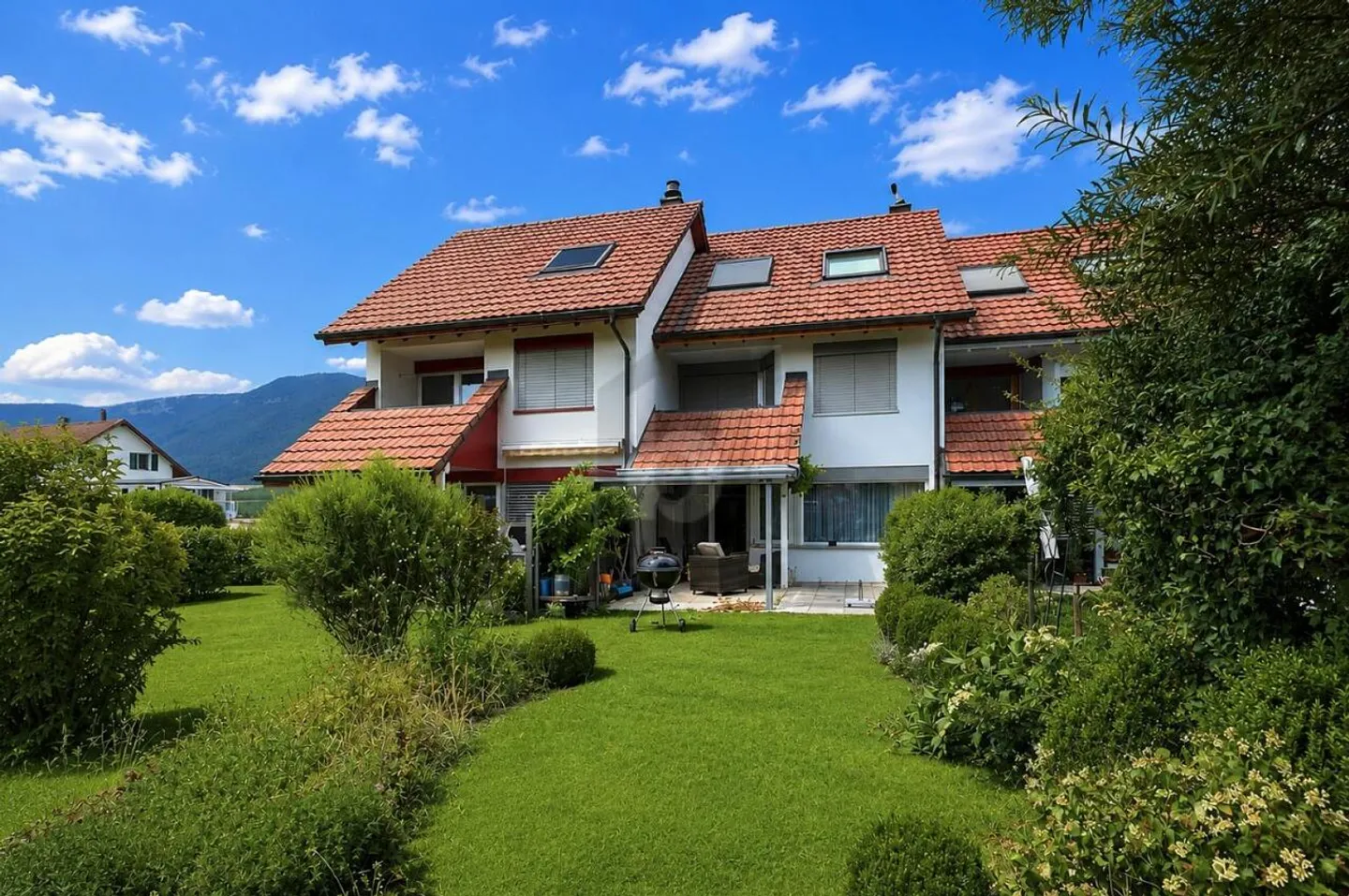 Charmantes Reihenhaus mit Garten - Foto 3 von 4