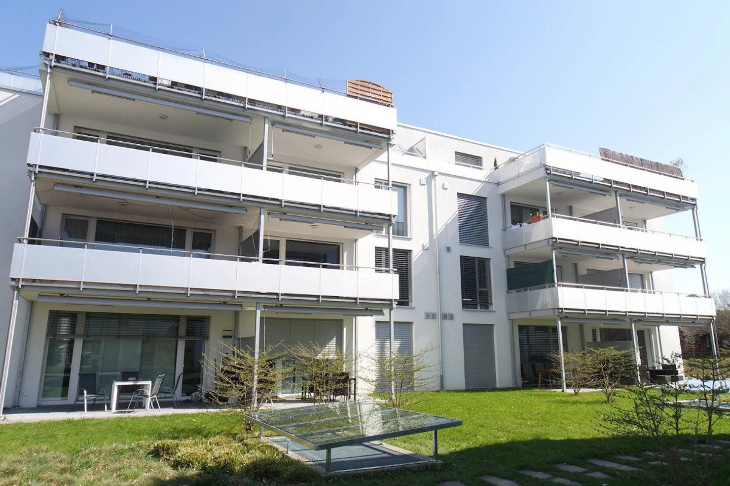 Modernes Apartment mit Terrasse - Foto 1 von 9