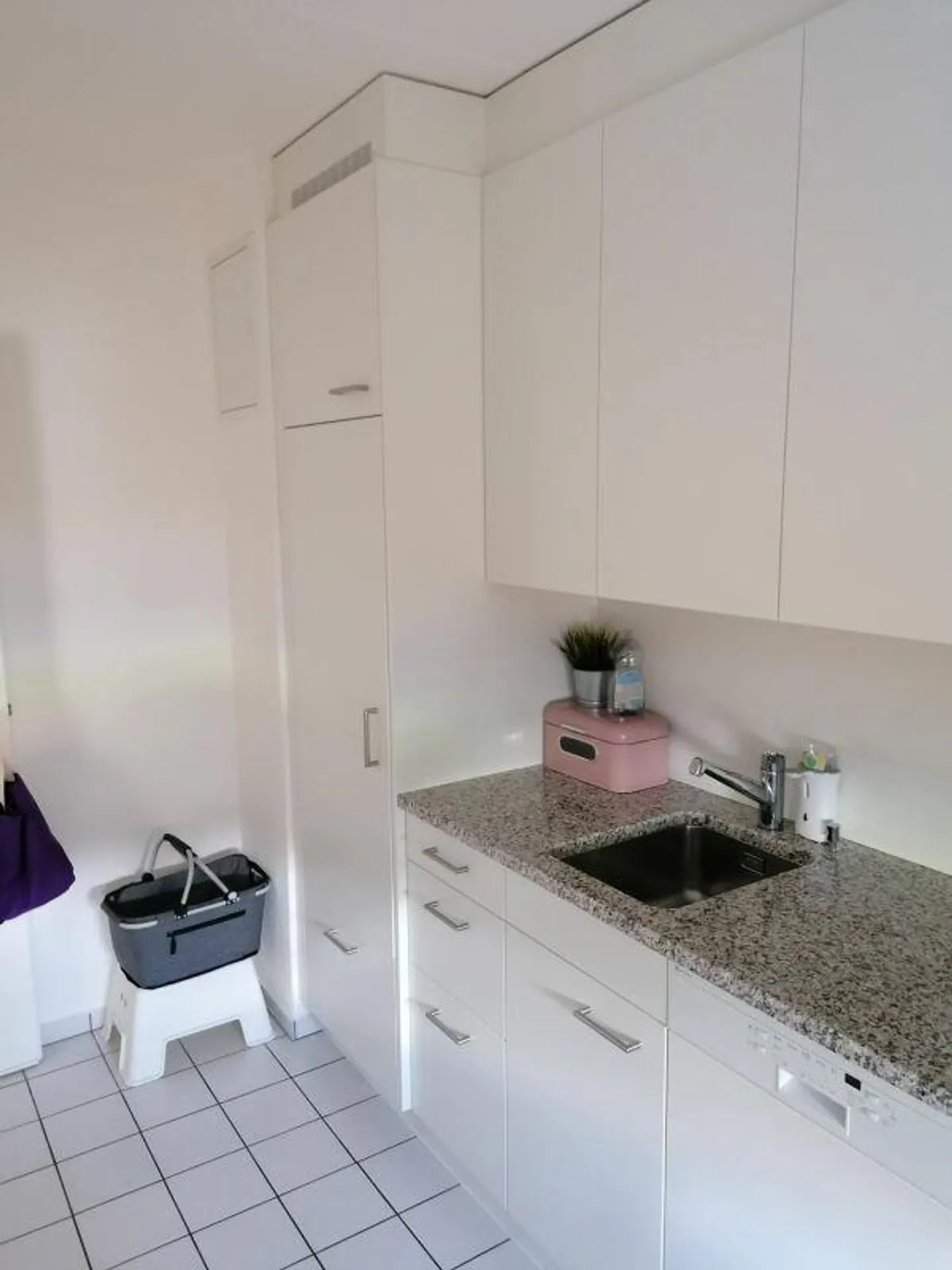 Cozy 2 Room Apartment - Photo 9 of 12