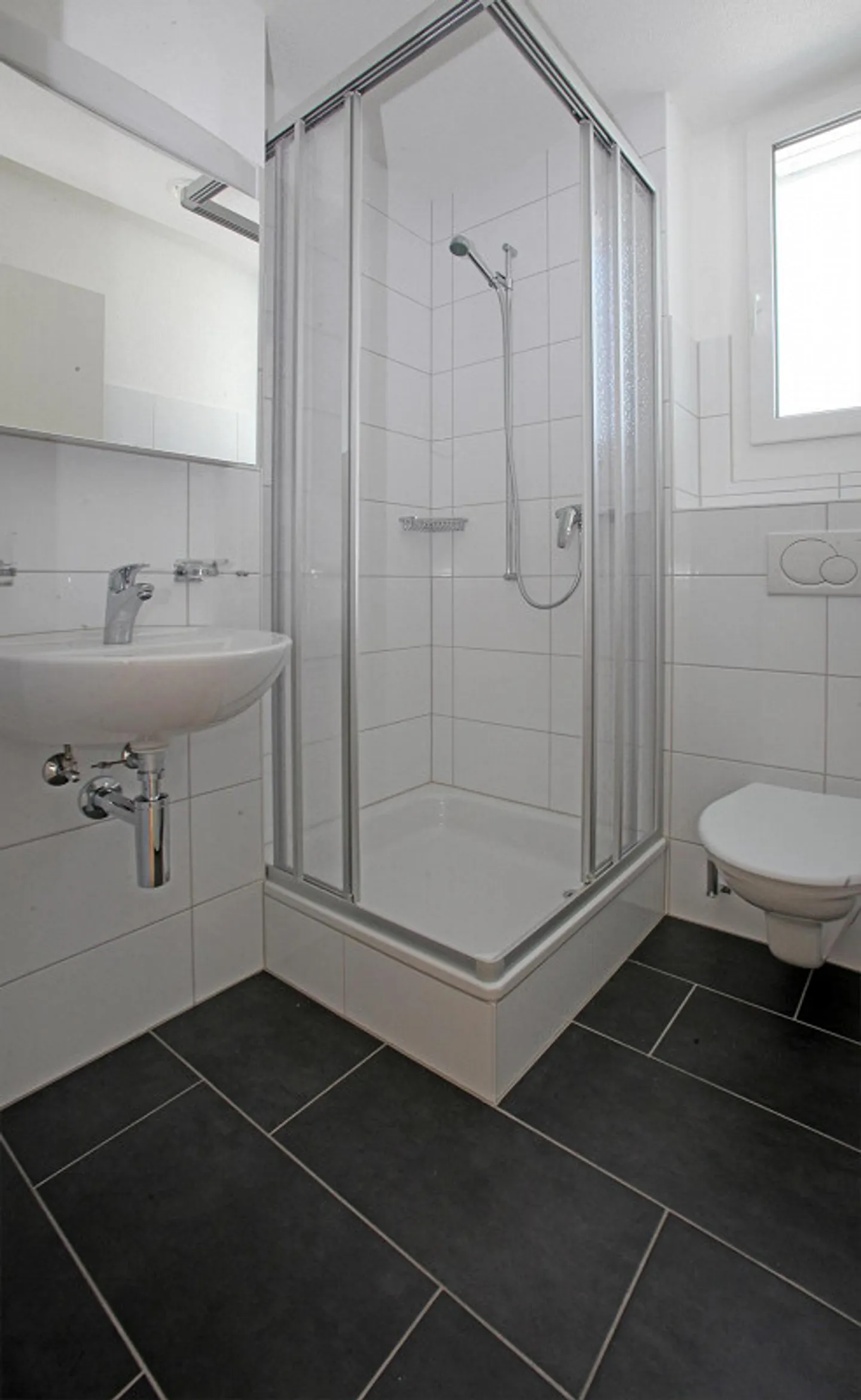 Modernes Apartment mit Terrasse - Foto 6 von 9