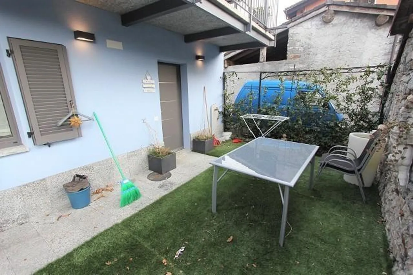 Modernes Gartenapartment in Cugnasco - Foto 1 von 13