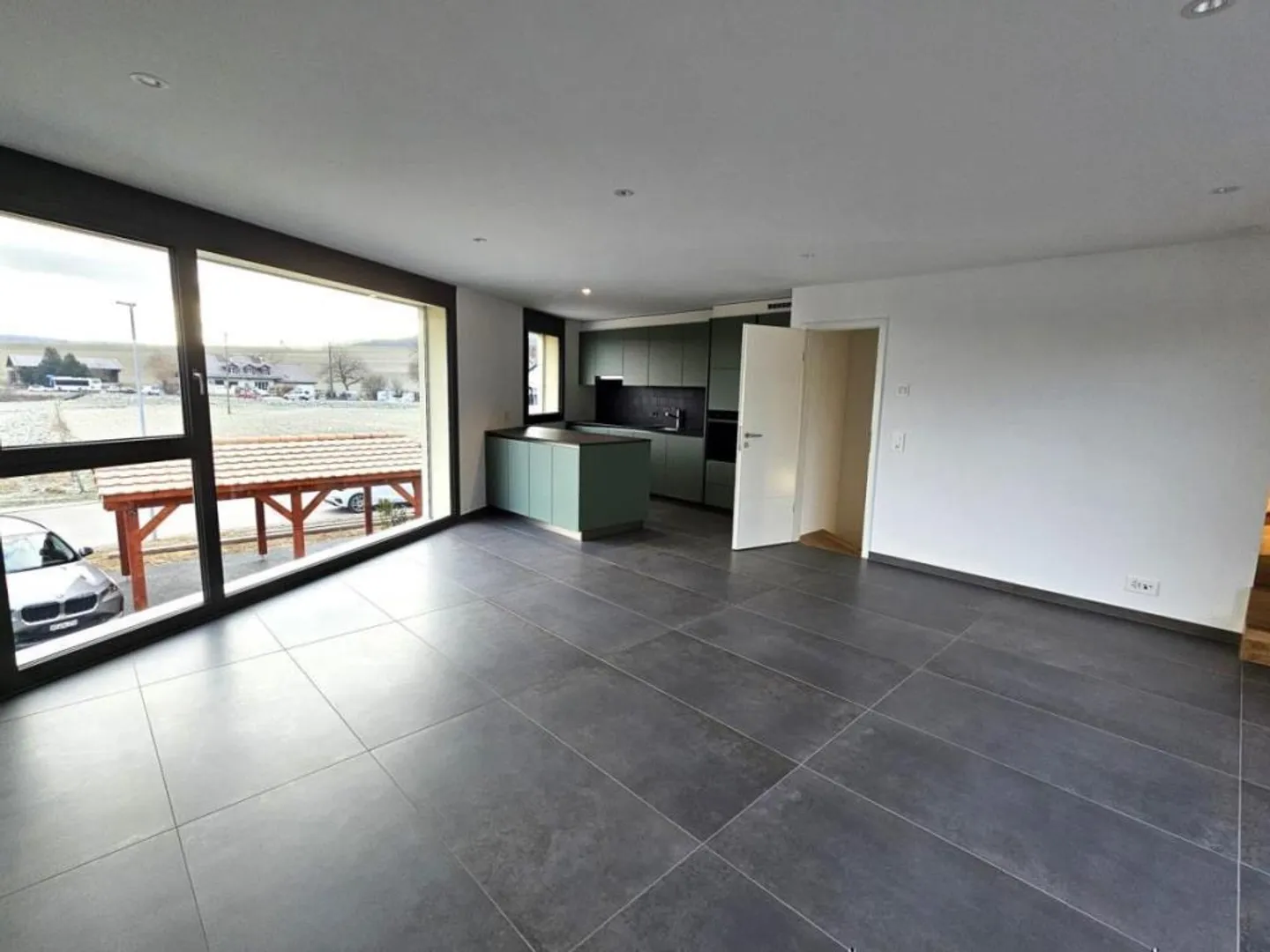 Stunning Villa with Terrace - Photo 2 of 8