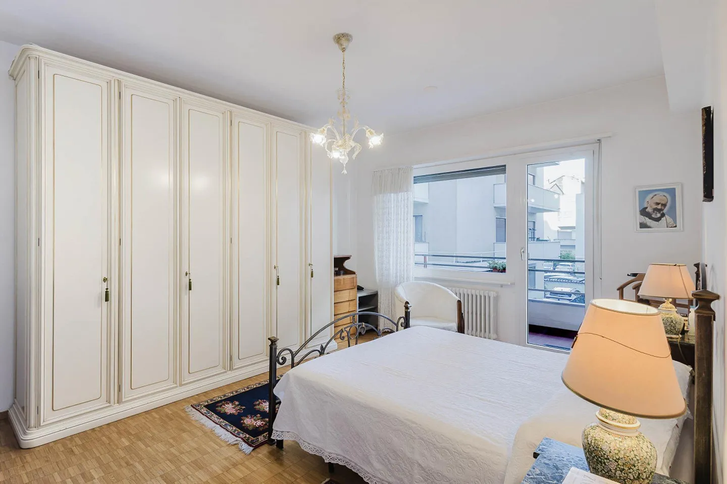 Cozy apartment in the city center - Photo 4 of 15
