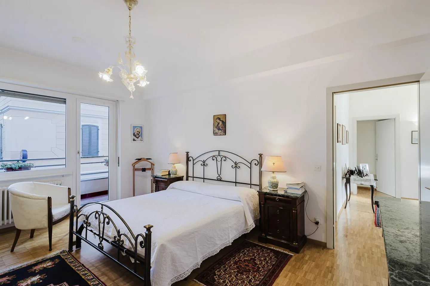 Cozy apartment in the city center - Photo 3 of 15
