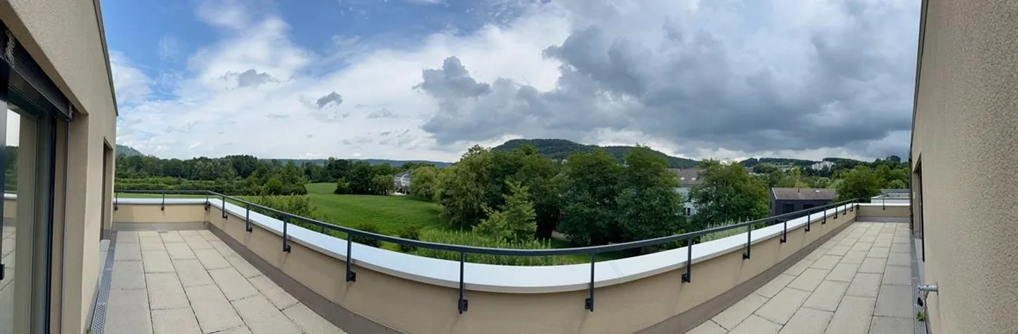 4 Room Penthouse Apartment - Photo 4 of 5