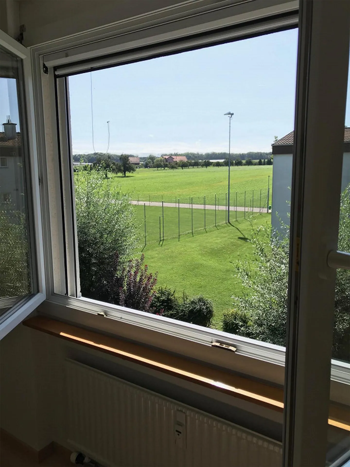 Appartement de 4,5 pièces avec vue sur le lac dans un emplacement ensoleillé au milieu de la nature - Photo 7 sur 13