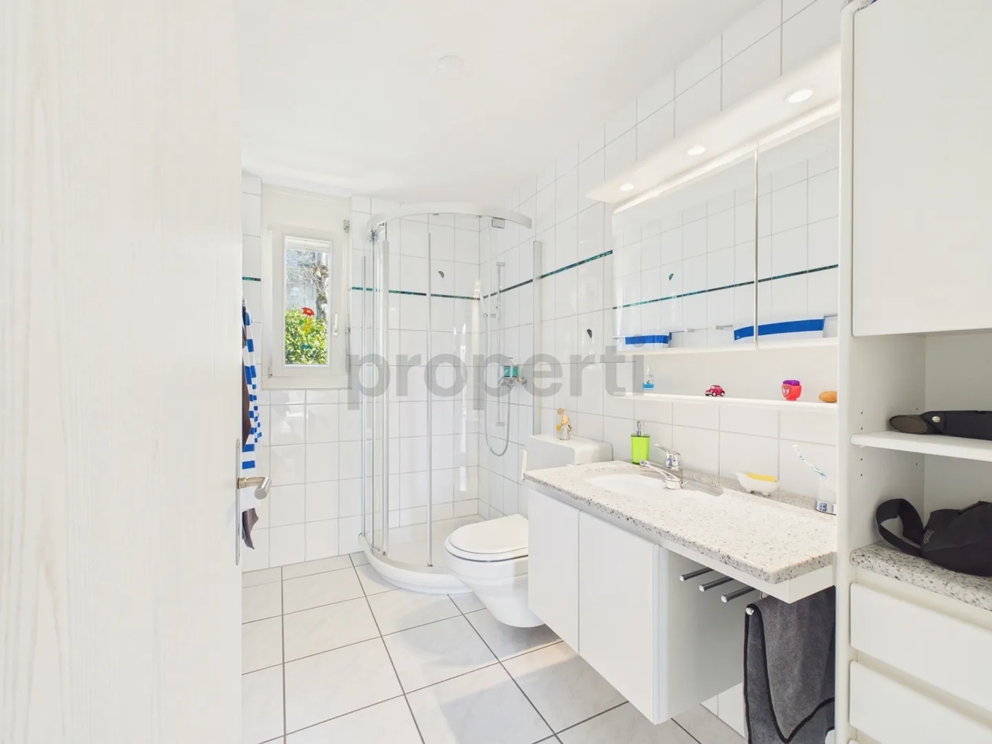 Modernes 4.5-Zimmer-Apartment - Foto 11 von 13