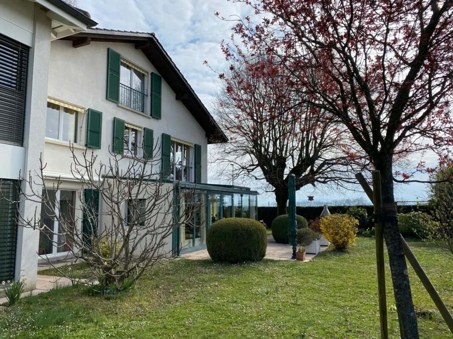 Charming House with Lake View - Photo 1 of 2