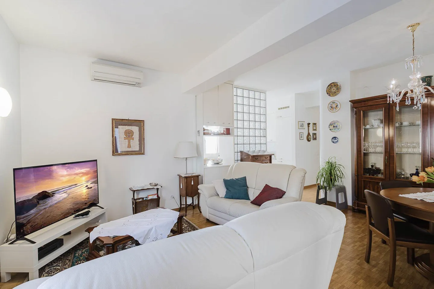 Cozy apartment in the city center - Photo 11 of 15