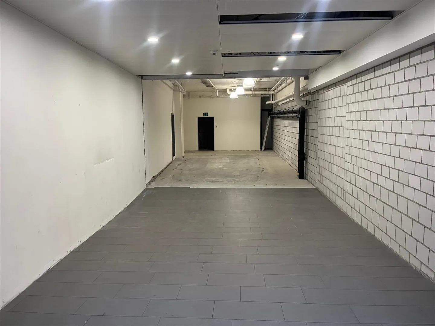 Spazio commerciale attraente in posizione centrale privilegiata - Foto 6 di 6