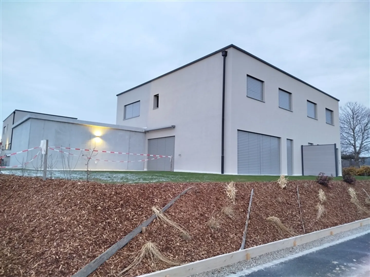 Maison avec 5,5 pièces d'environ 160 m², répartie sur 3 niveaux - Photo 1 sur 9