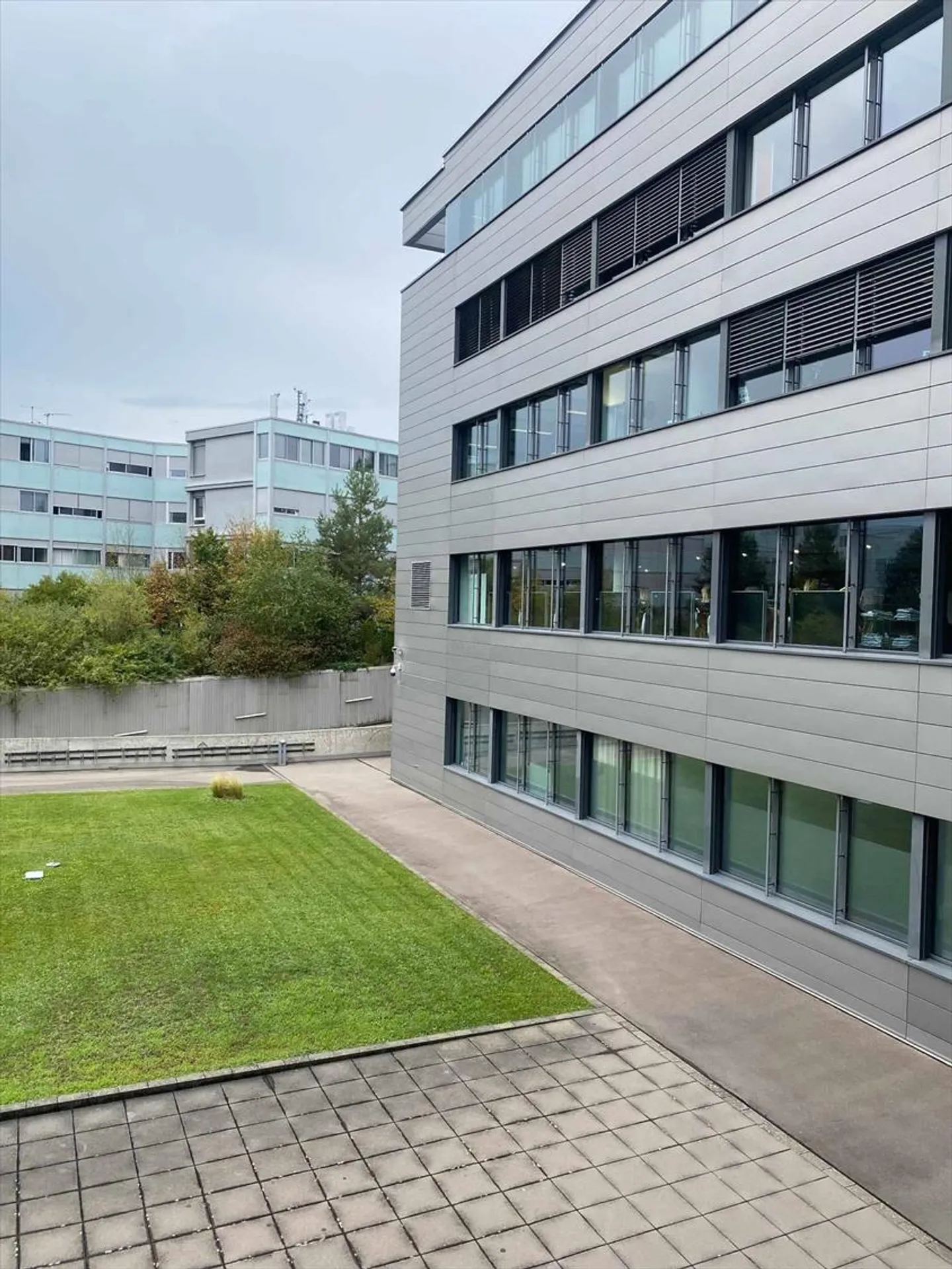 Ufficio di nuova costruzione di 230 m2 completamente attrezzato - Foto 1 di 4