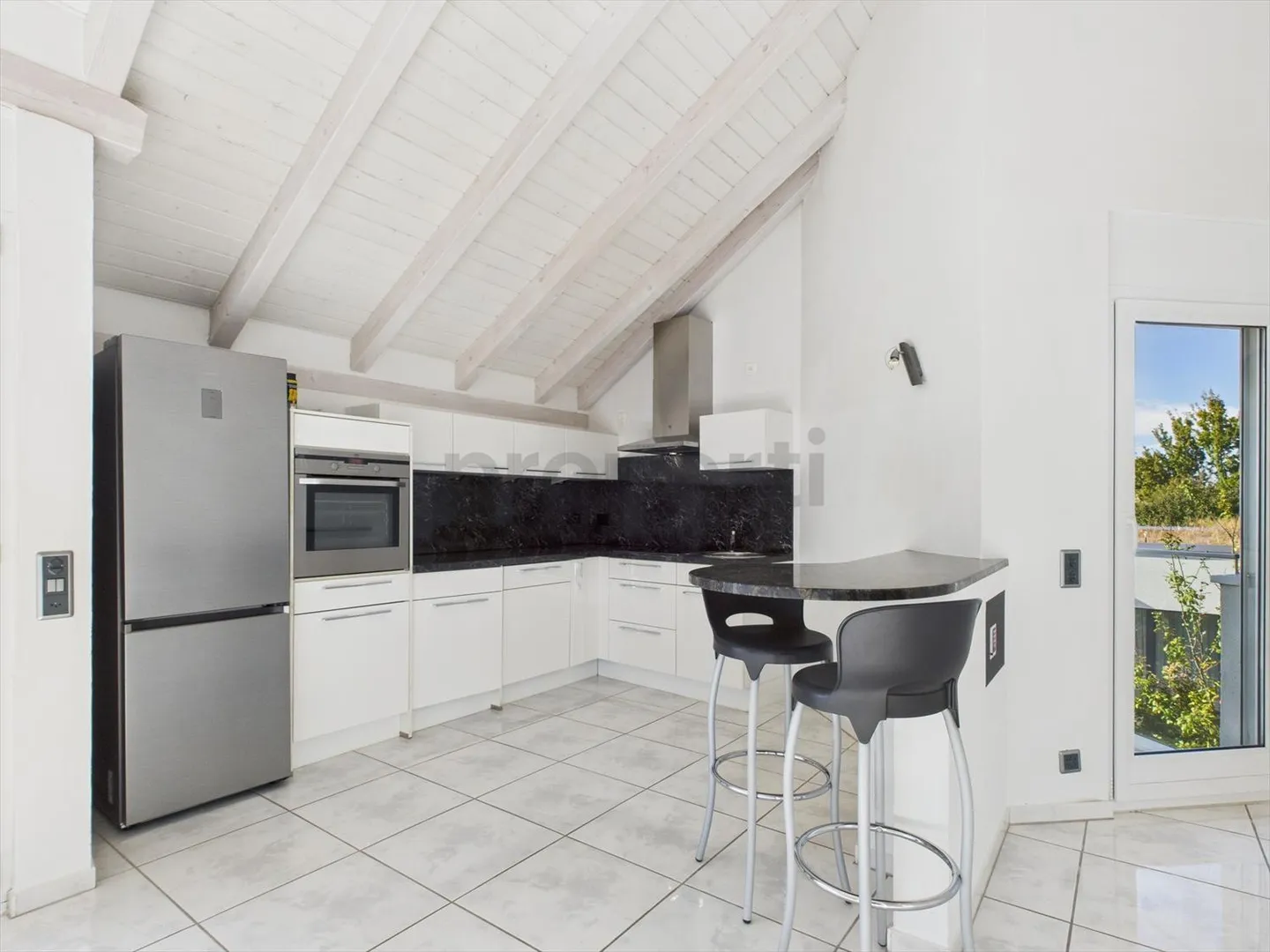 Appartamento mansardato incantevole a Bachenbülach | Cantone di Zurigo - Foto 5 di 13