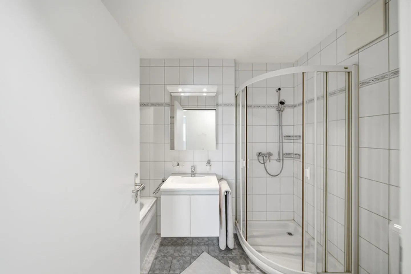 Charmante Wohnung in Steinhausen - Foto 6 von 8