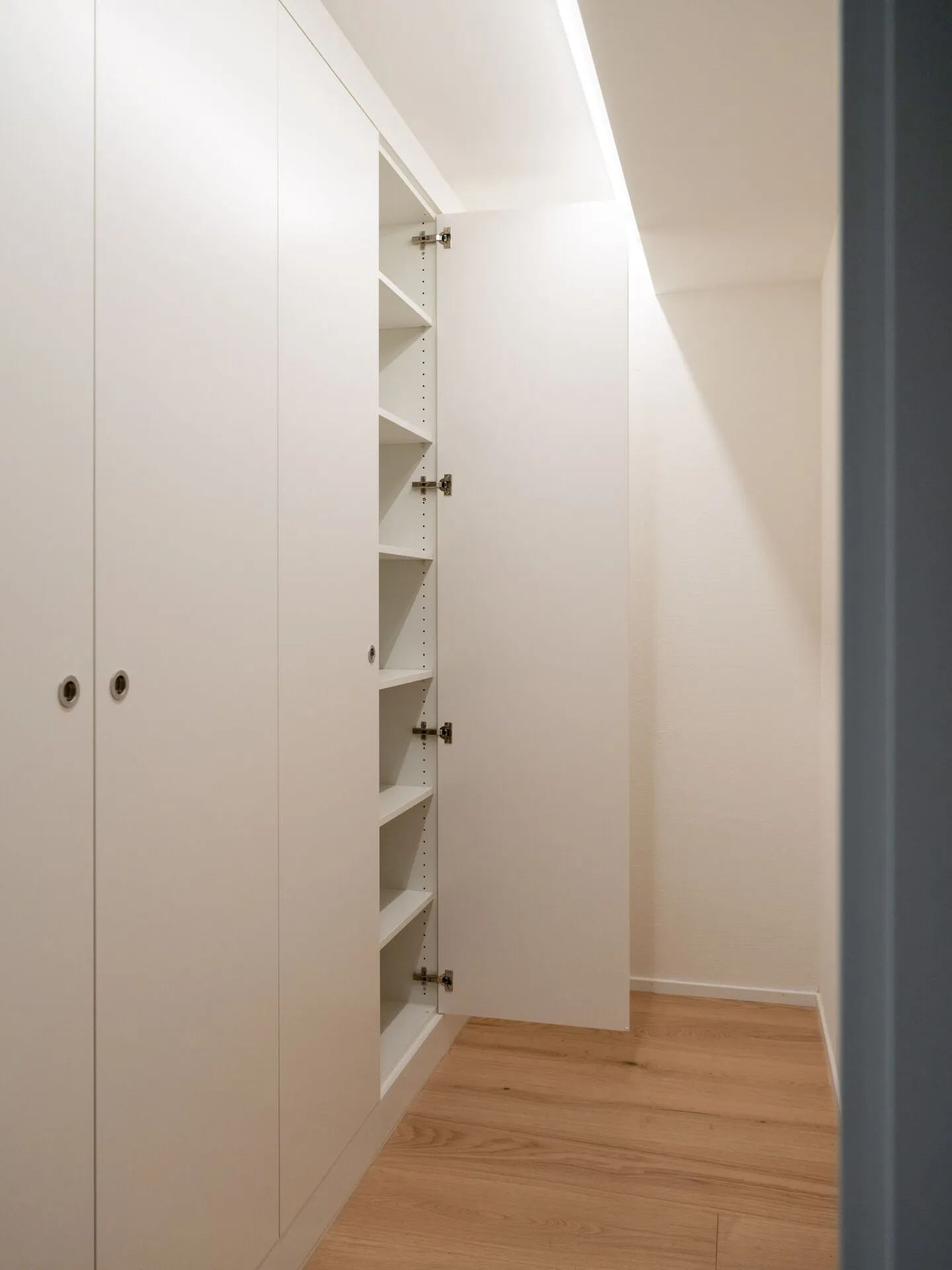 Appartement 4.5 pièces entièrement rénové dans la vieille ville de Soleure - Photo 12 sur 20