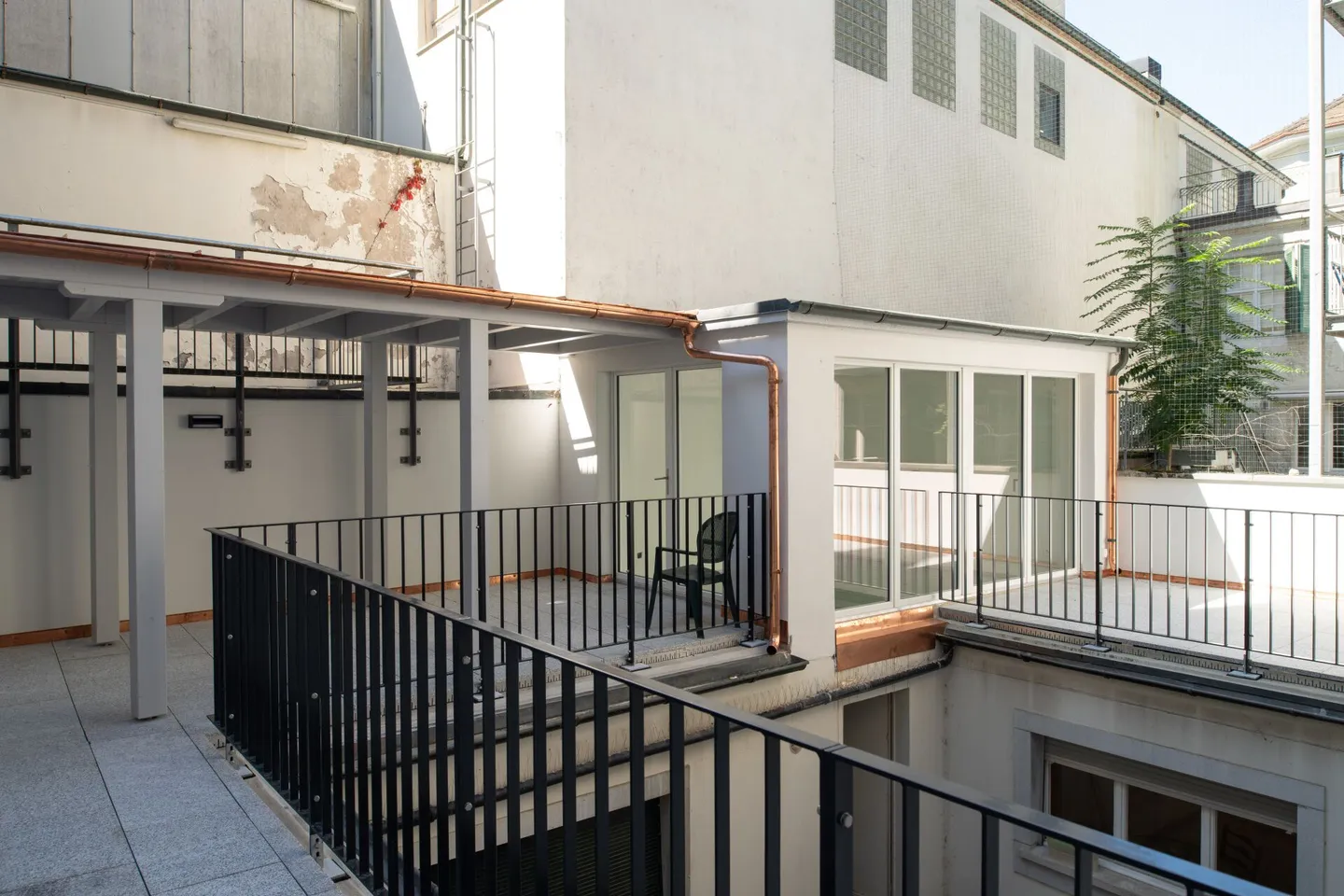 Appartement 4.5 pièces entièrement rénové dans la vieille ville de Soleure - Photo 13 sur 20