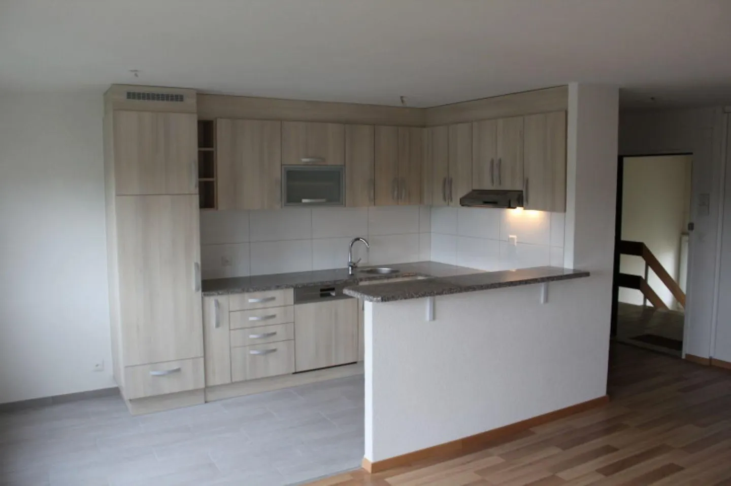 Appartement 2 pièces confortable avec balcon à Rudolfstetten-Friedlisberg - Photo 2 sur 8