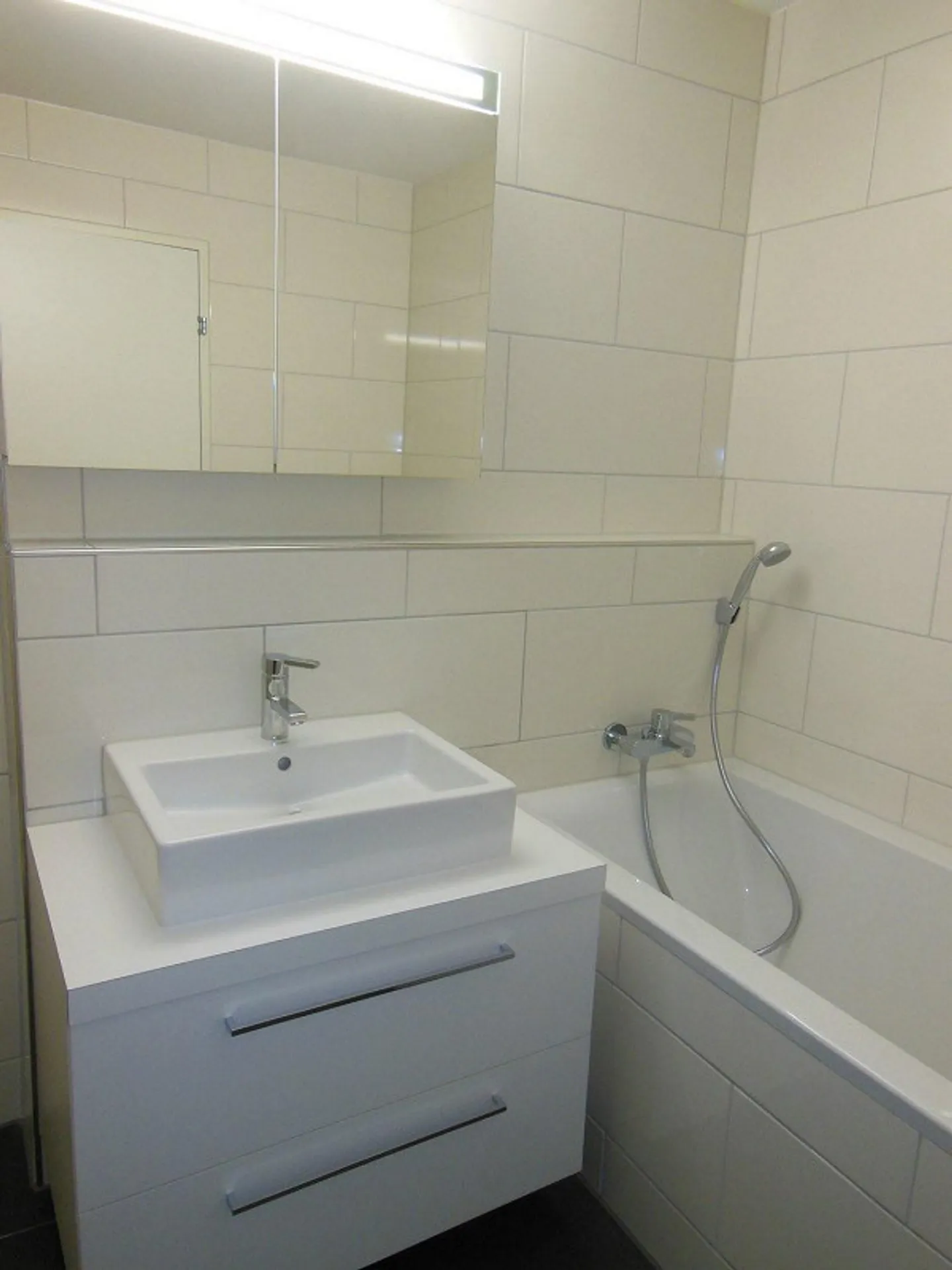 Appartamento attraente di 2,5 stanze con un layout generoso - a pochi passi dalla stazione centrale di Zurigo - Foto 5 di 13