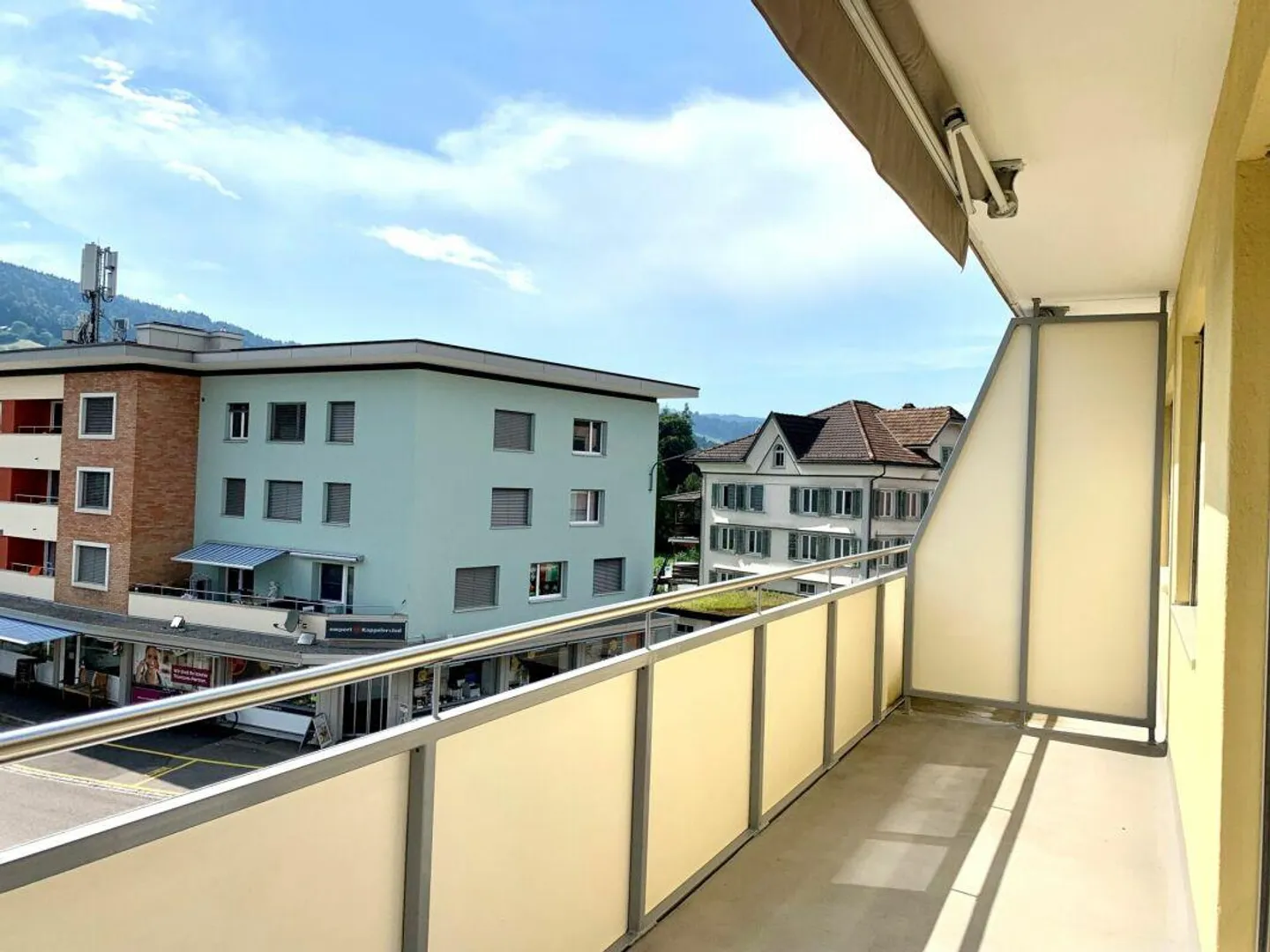Charmante 4.5 Zimmer-Wohnung im Zentrum von Ebnat-Kappel - Foto 4 von 10
