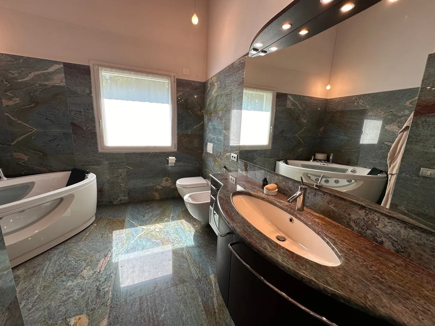Bella villa familiare con piscina e altro a Breganzona - Foto 12 di 13