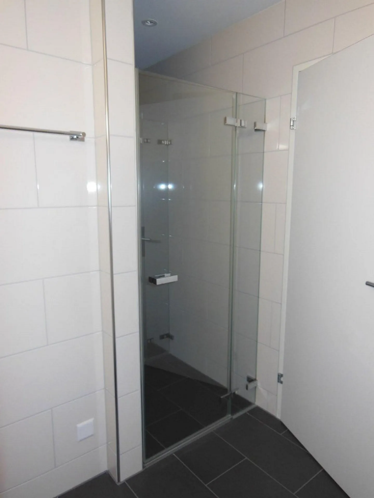 Appartamento attraente di 2,5 stanze con un layout generoso - a pochi passi dalla stazione centrale di Zurigo - Foto 10 di 13